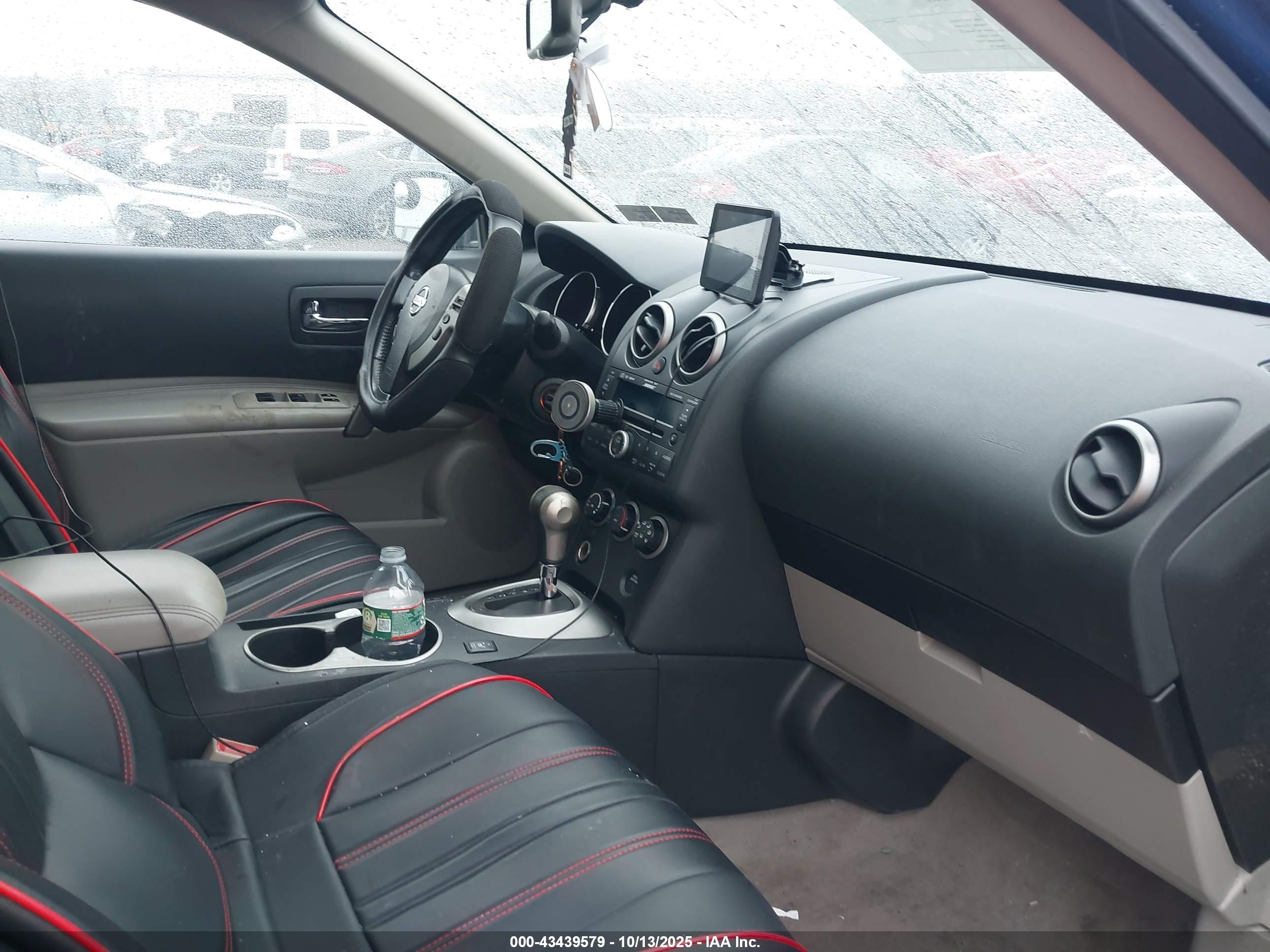 NISSAN ROGUE image 5