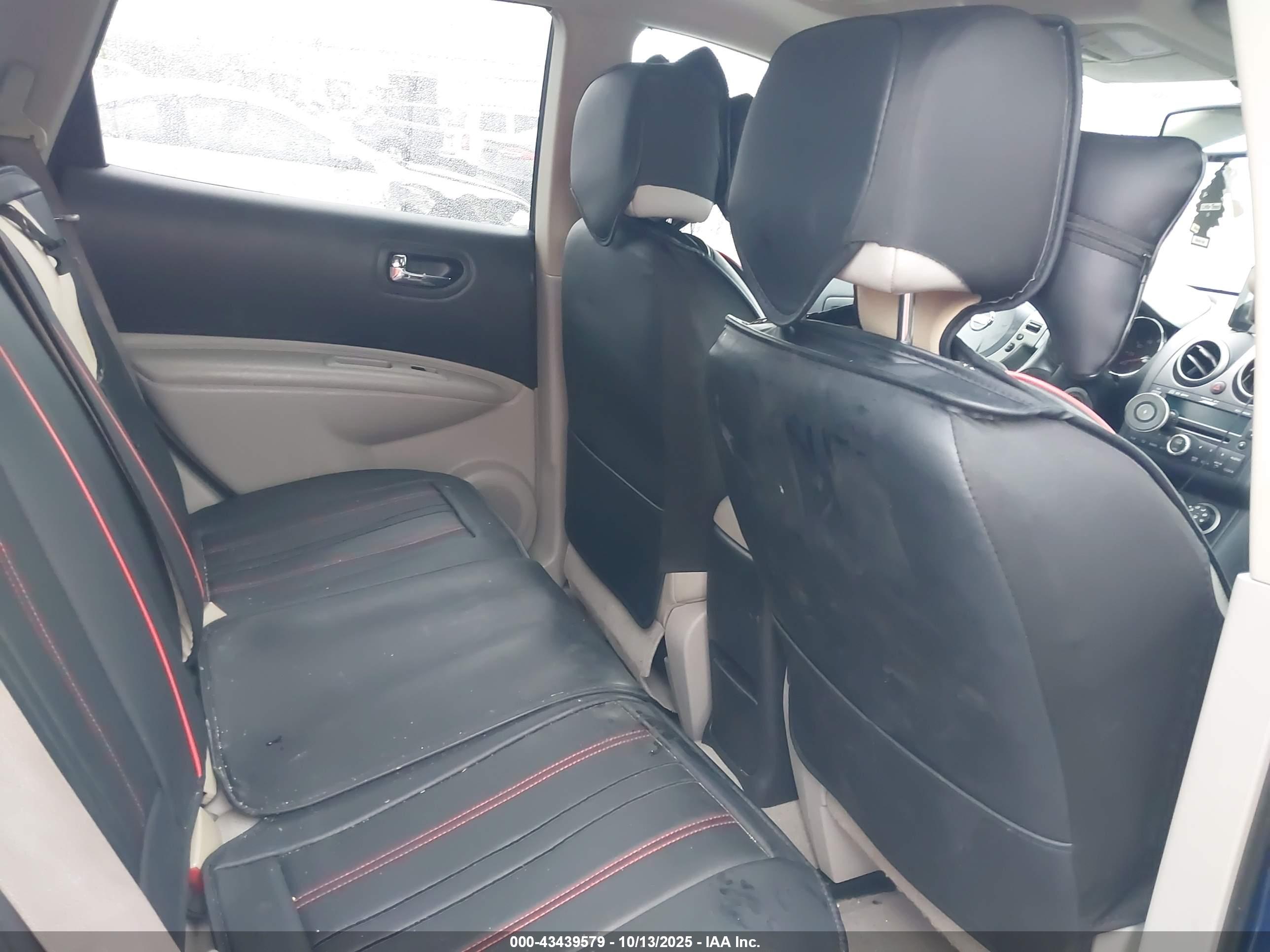 NISSAN ROGUE image 8