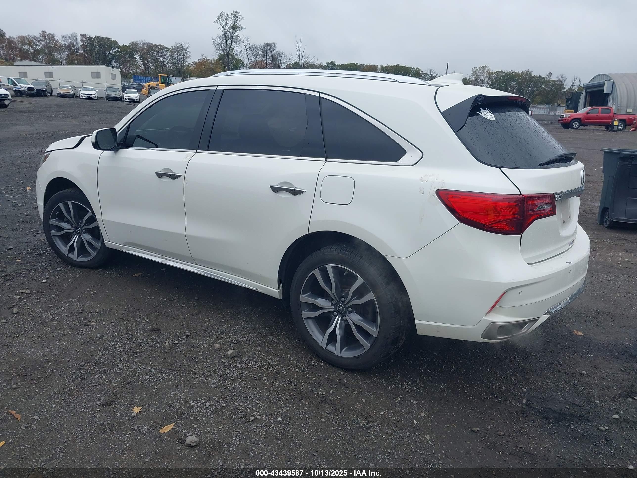 ACURA MDX image 3
