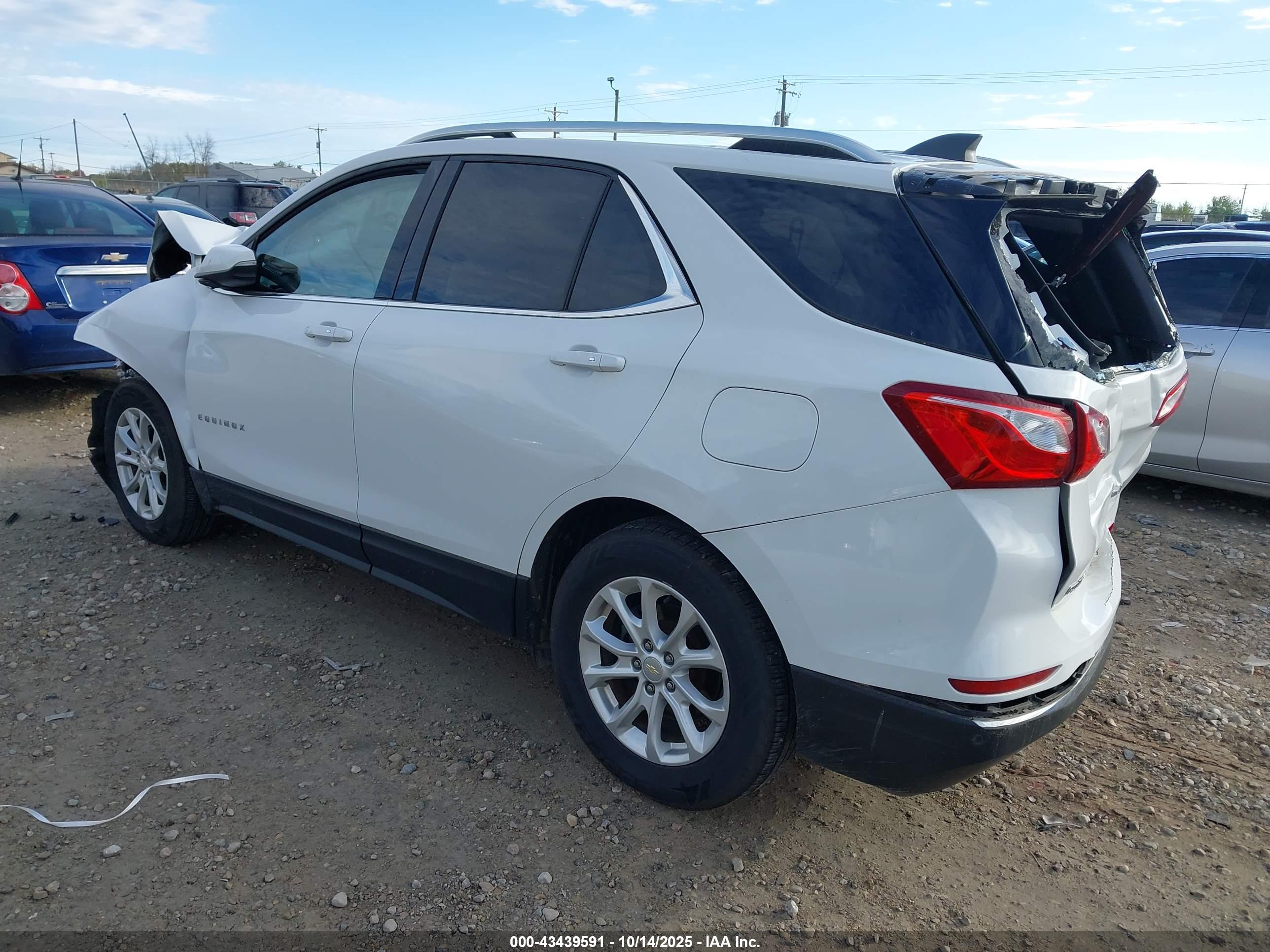 CHEVROLET EQUINOX image 3