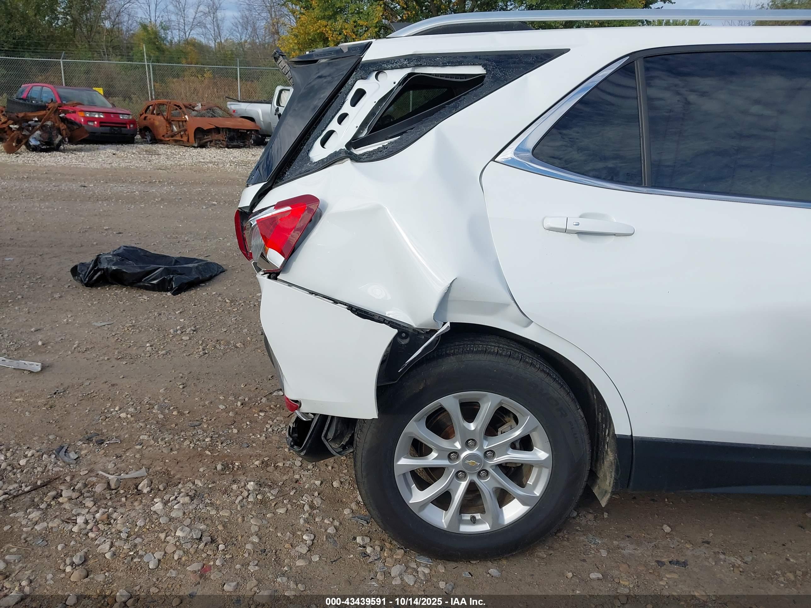 CHEVROLET EQUINOX image 6