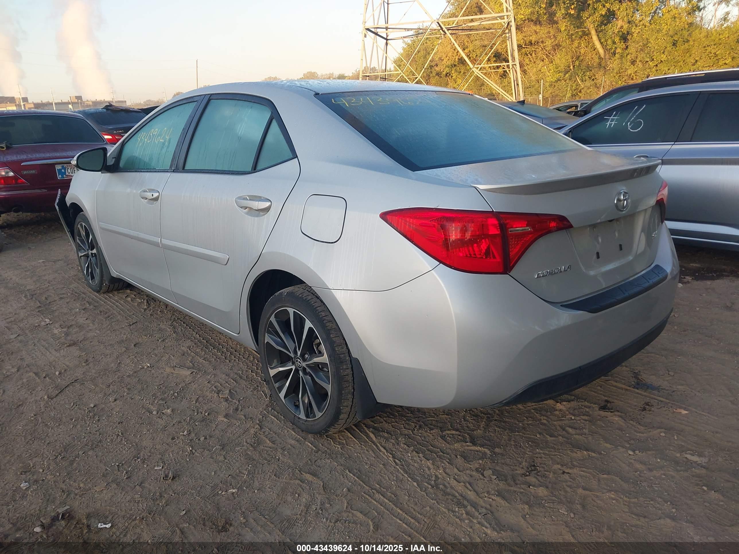 TOYOTA COROLLA image 3
