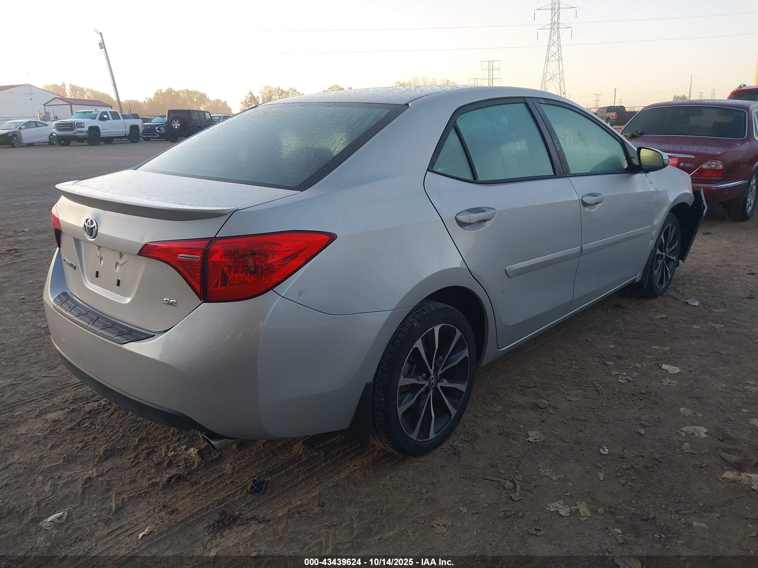 TOYOTA COROLLA image 4