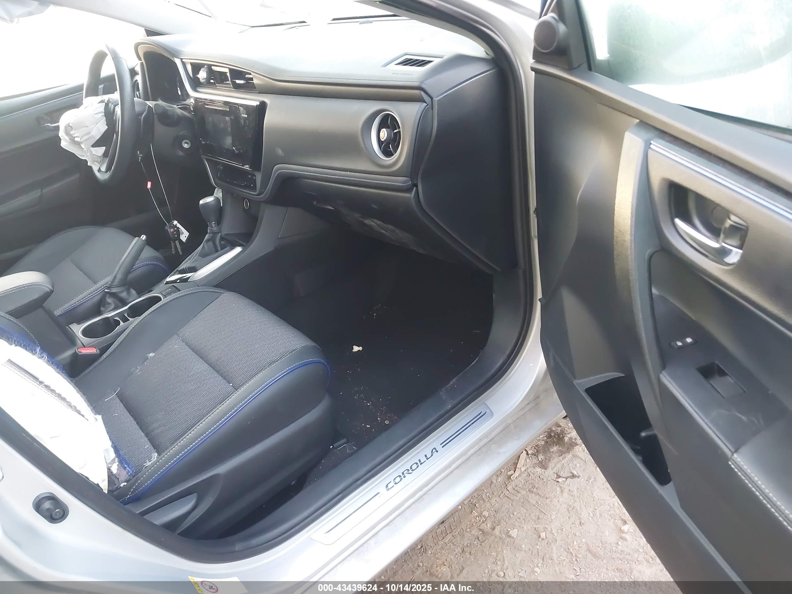 TOYOTA COROLLA image 5