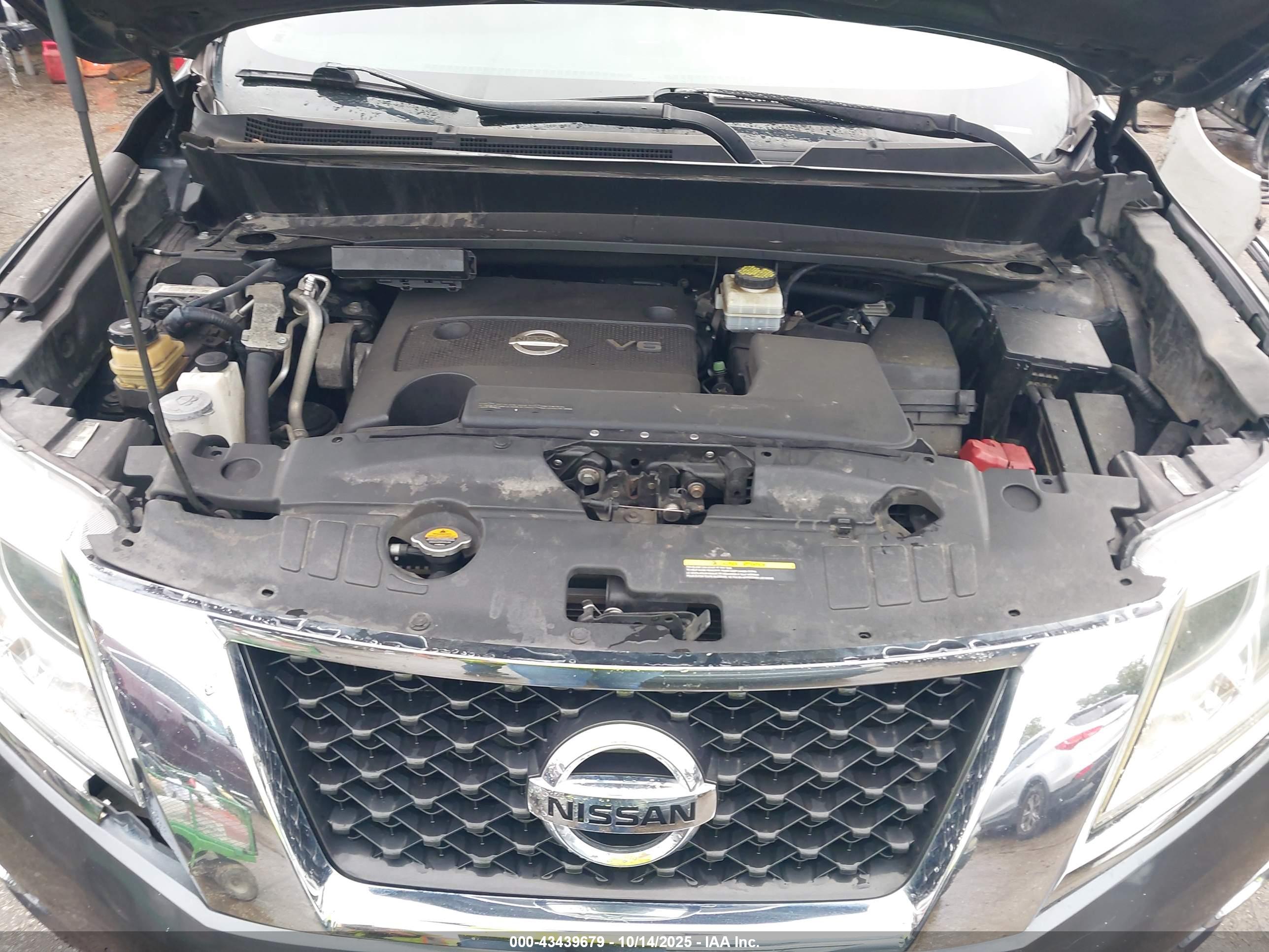 NISSAN PATHFINDER image 10