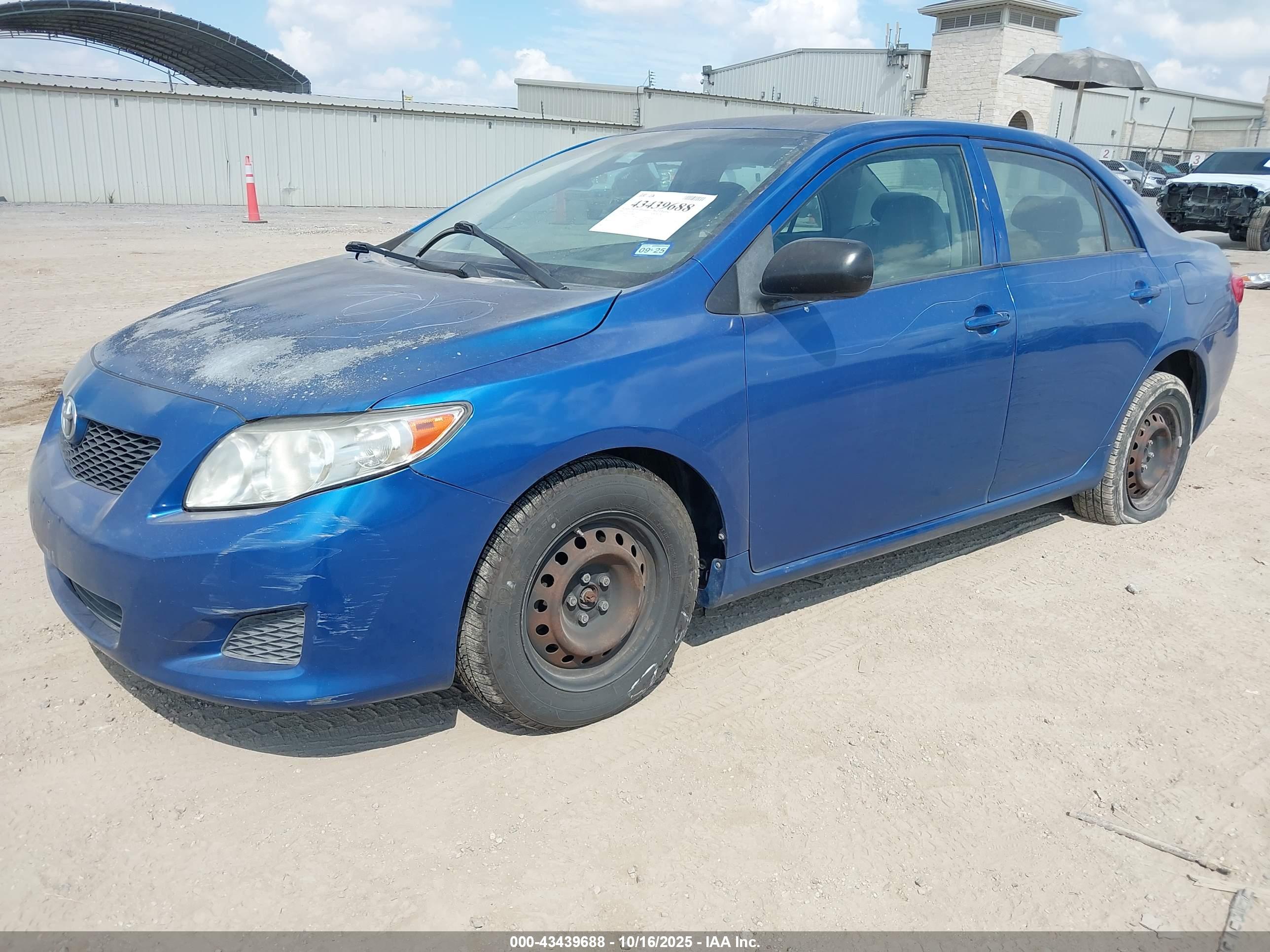 TOYOTA COROLLA image 2