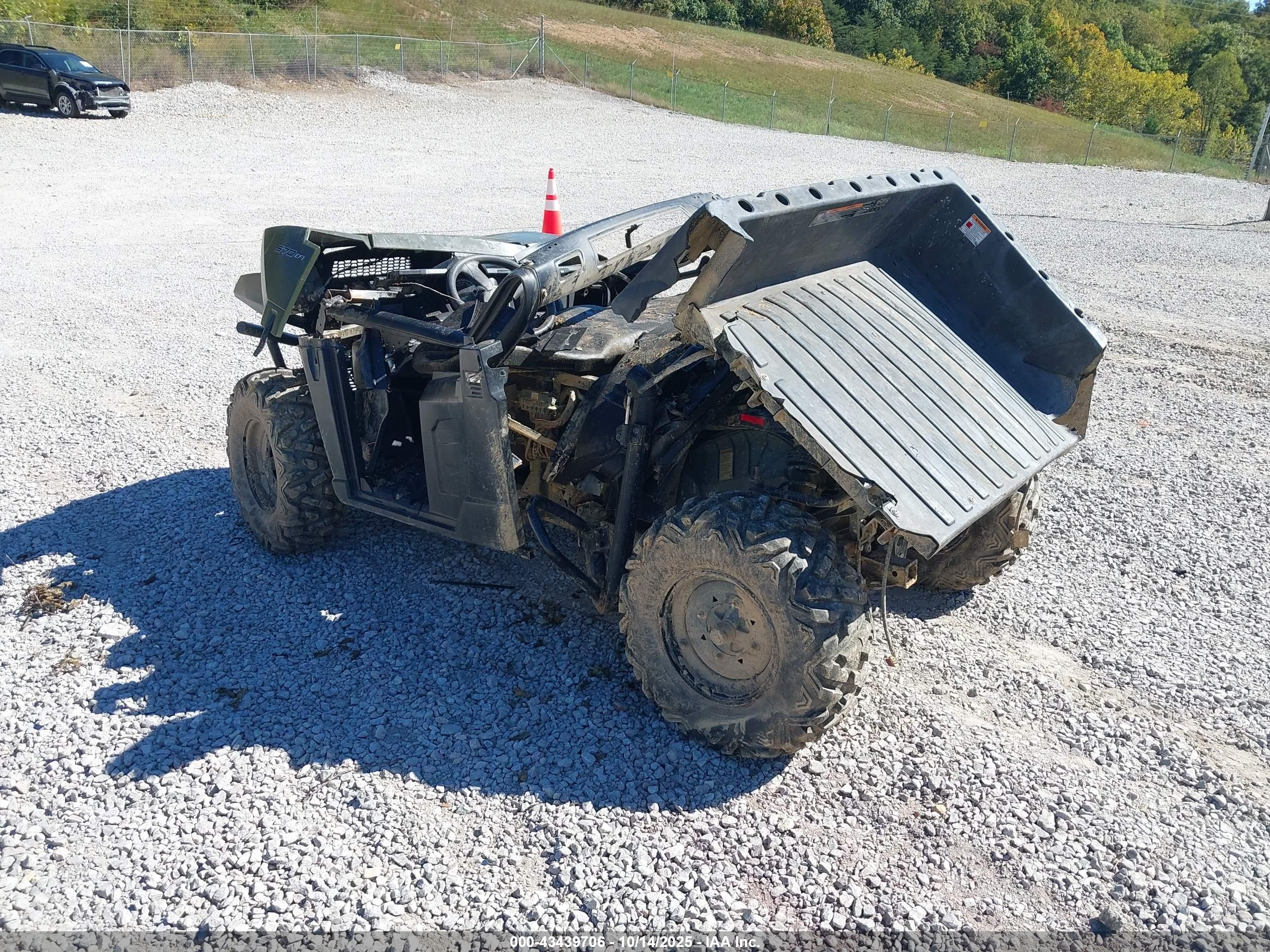 POLARIS RANGER image 3