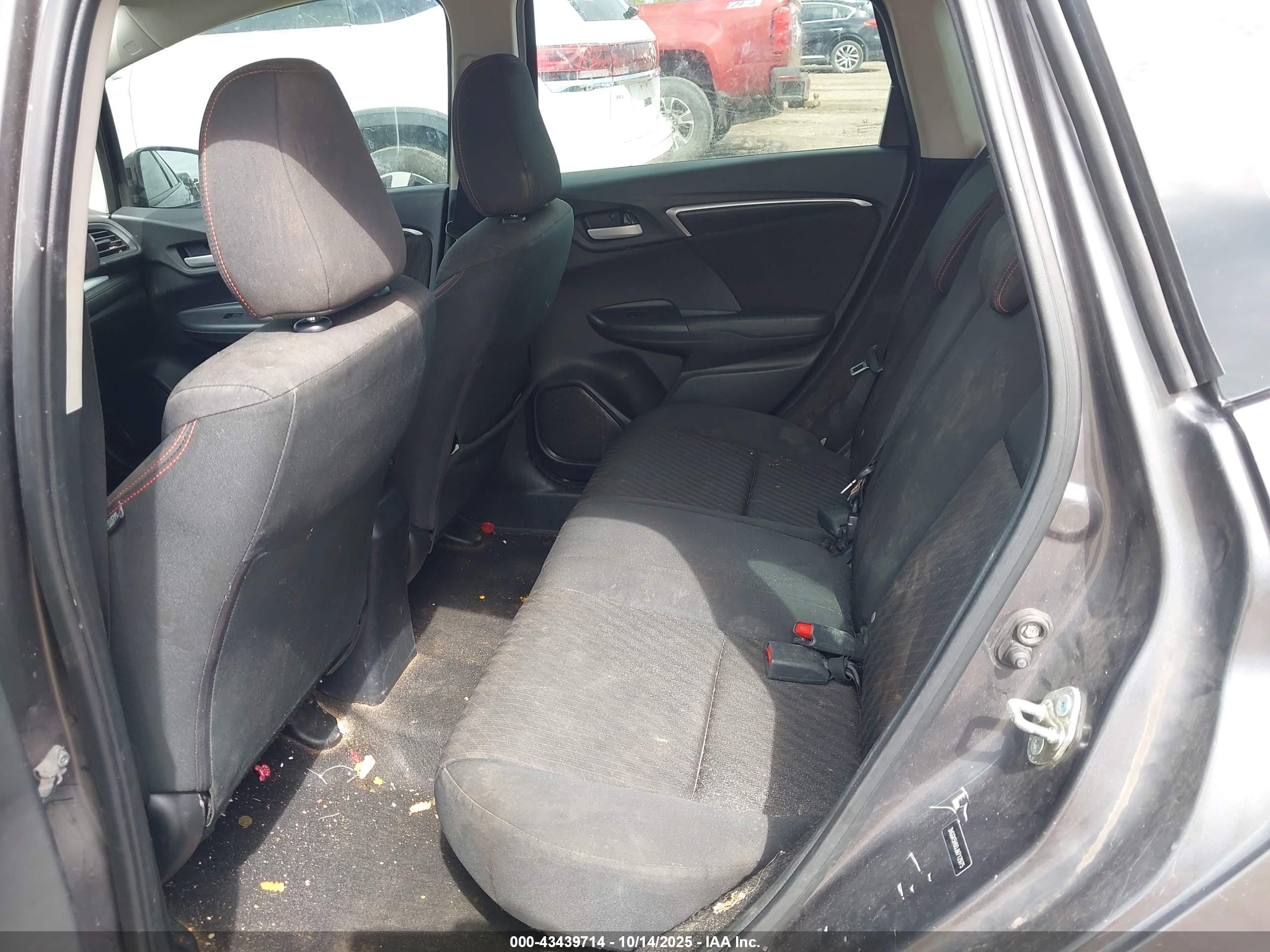 HONDA FIT image 8
