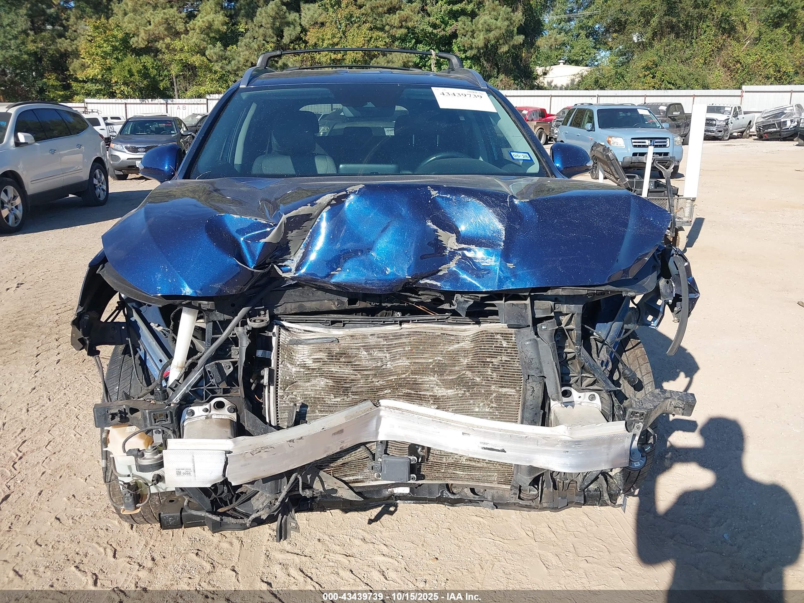 HYUNDAI SANTA image 6