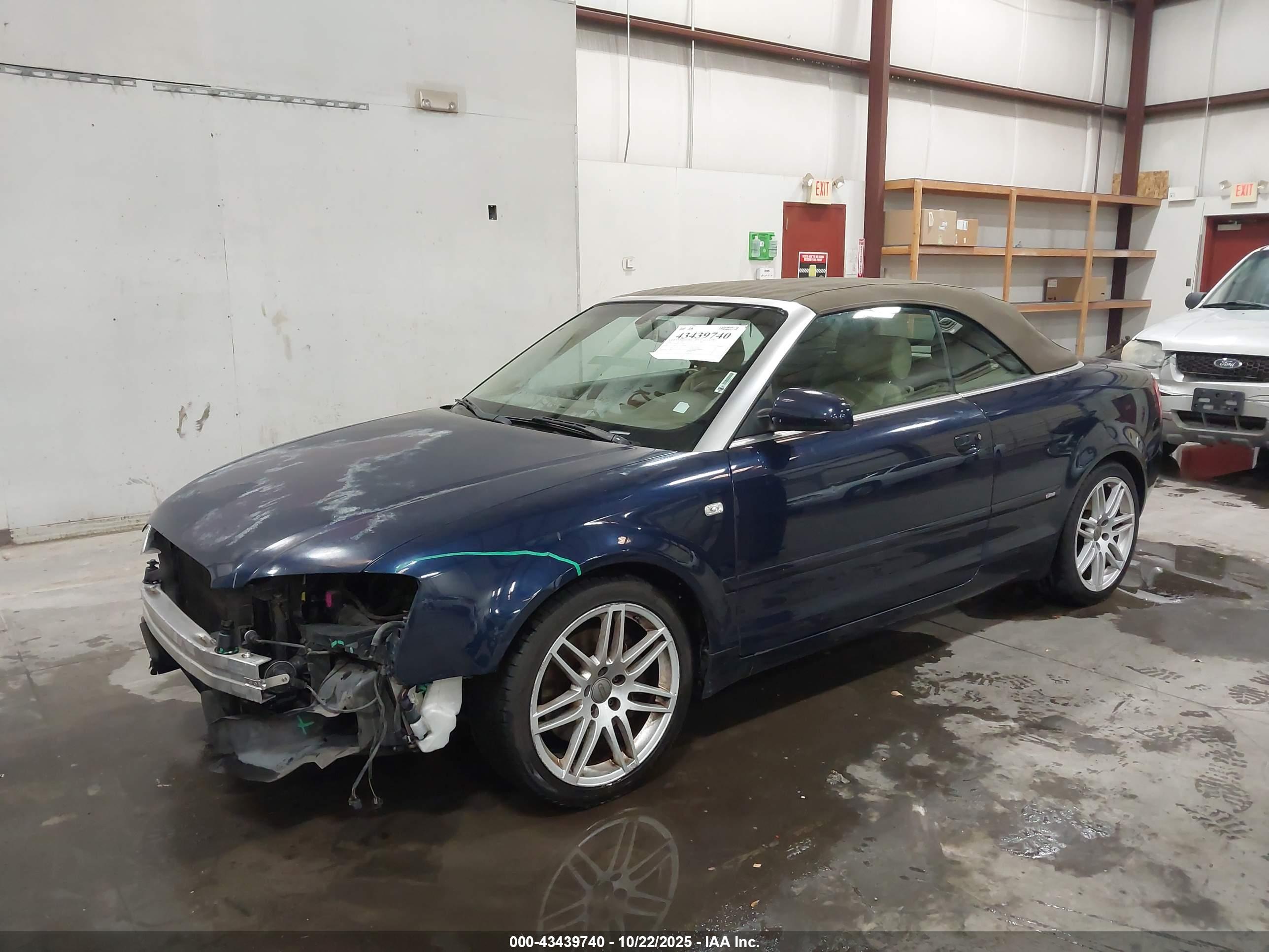 AUDI A4 image 2