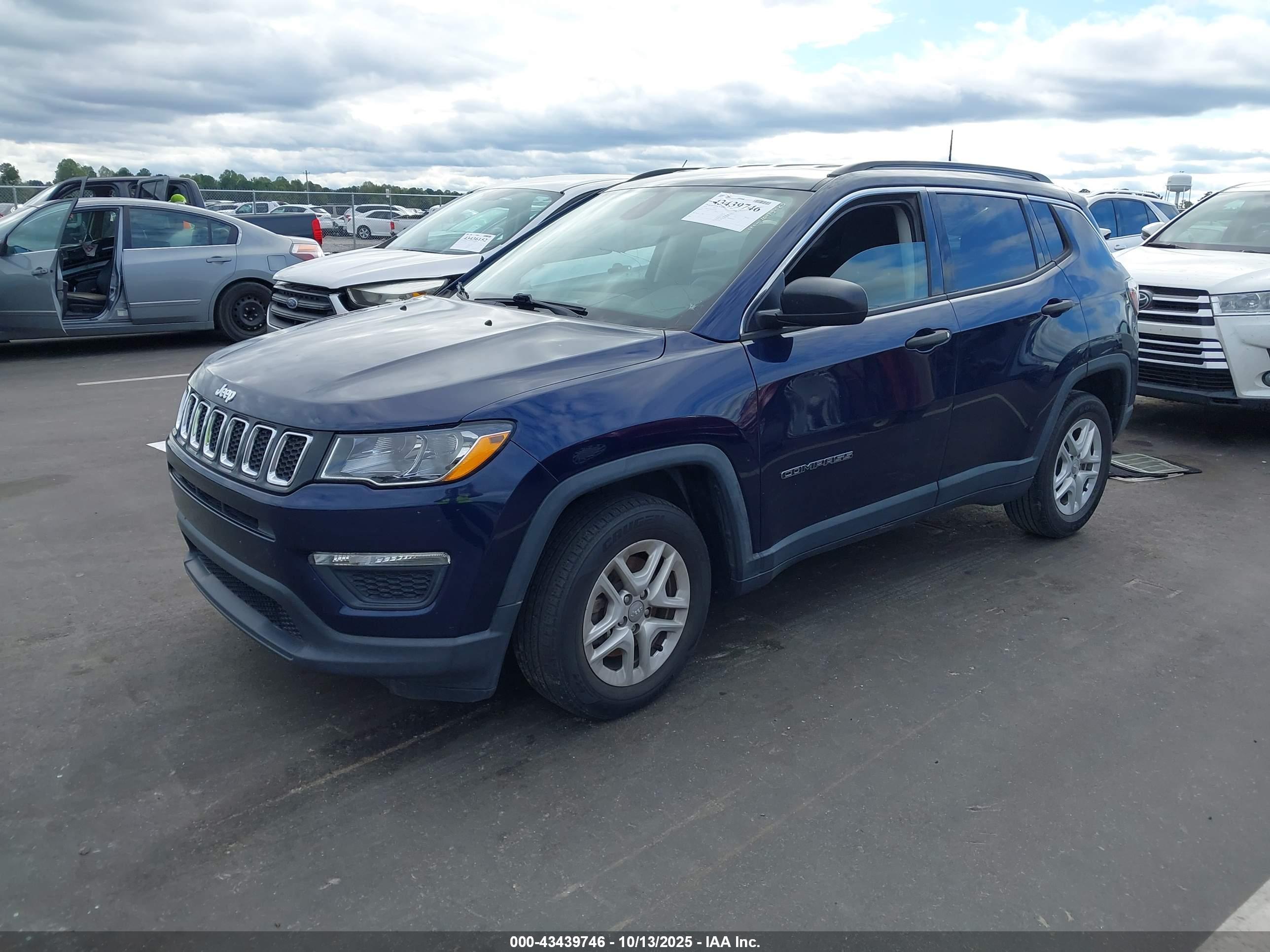 JEEP COMPASS image 2