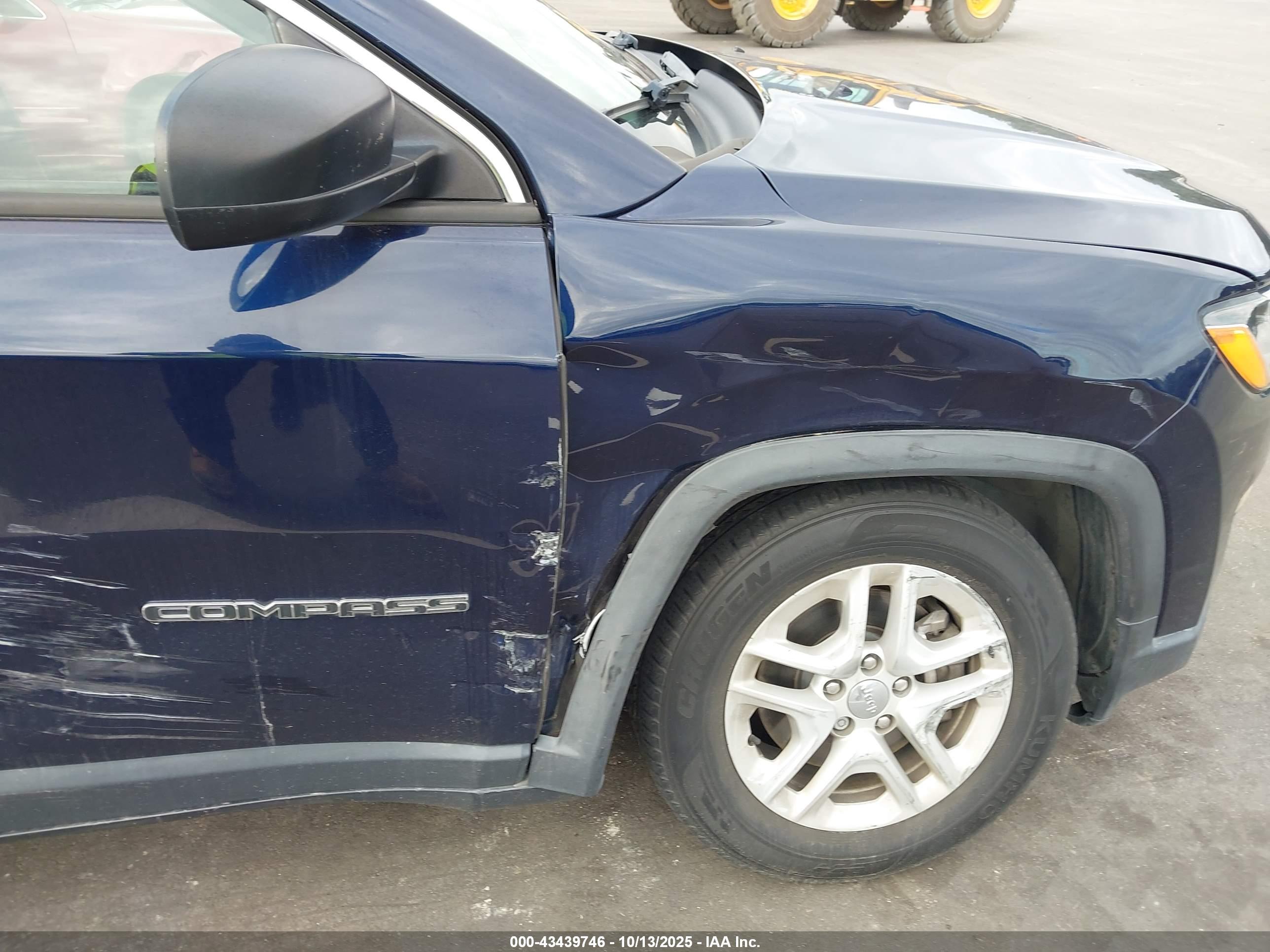JEEP COMPASS image 6
