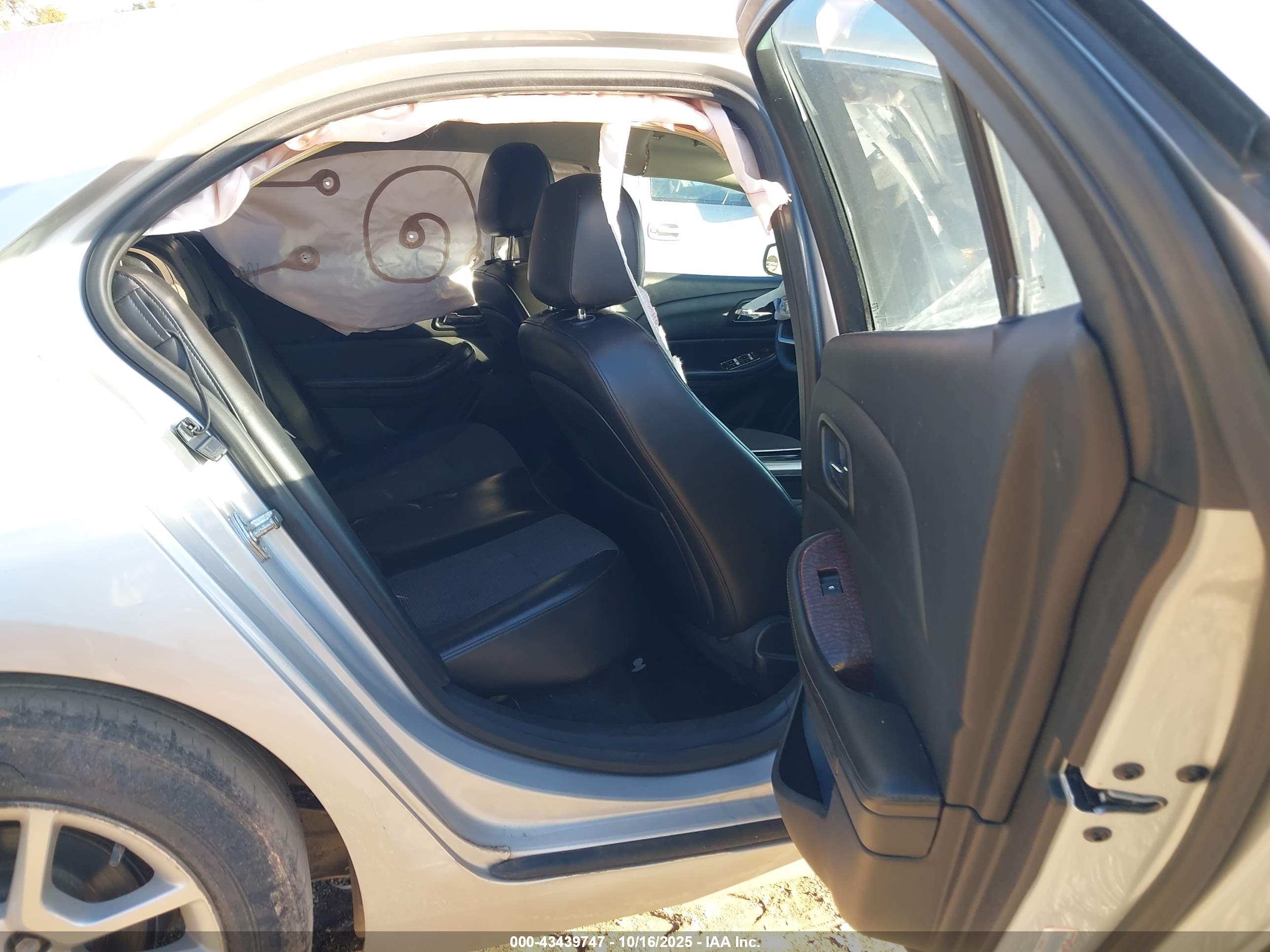 CHEVROLET MALIBU image 8