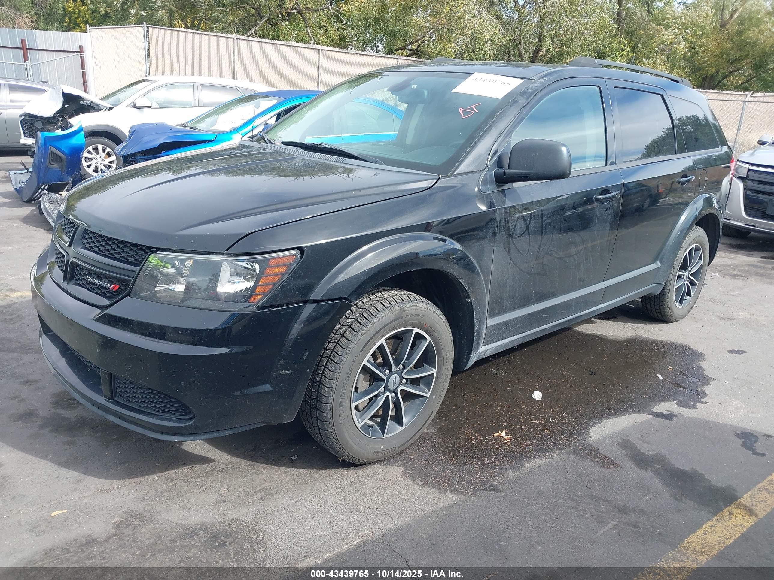 DODGE JOURNEY image 2