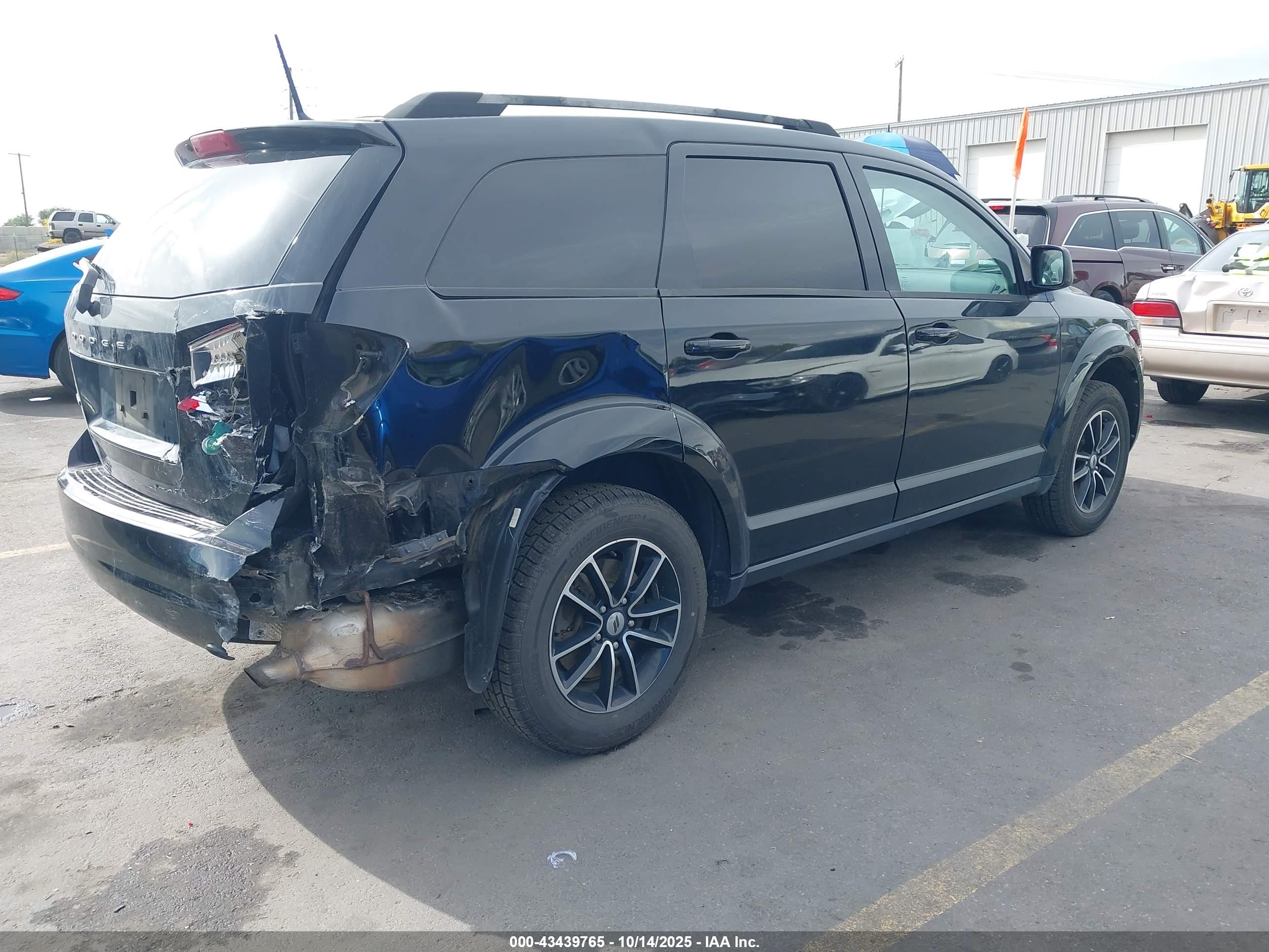 DODGE JOURNEY image 4