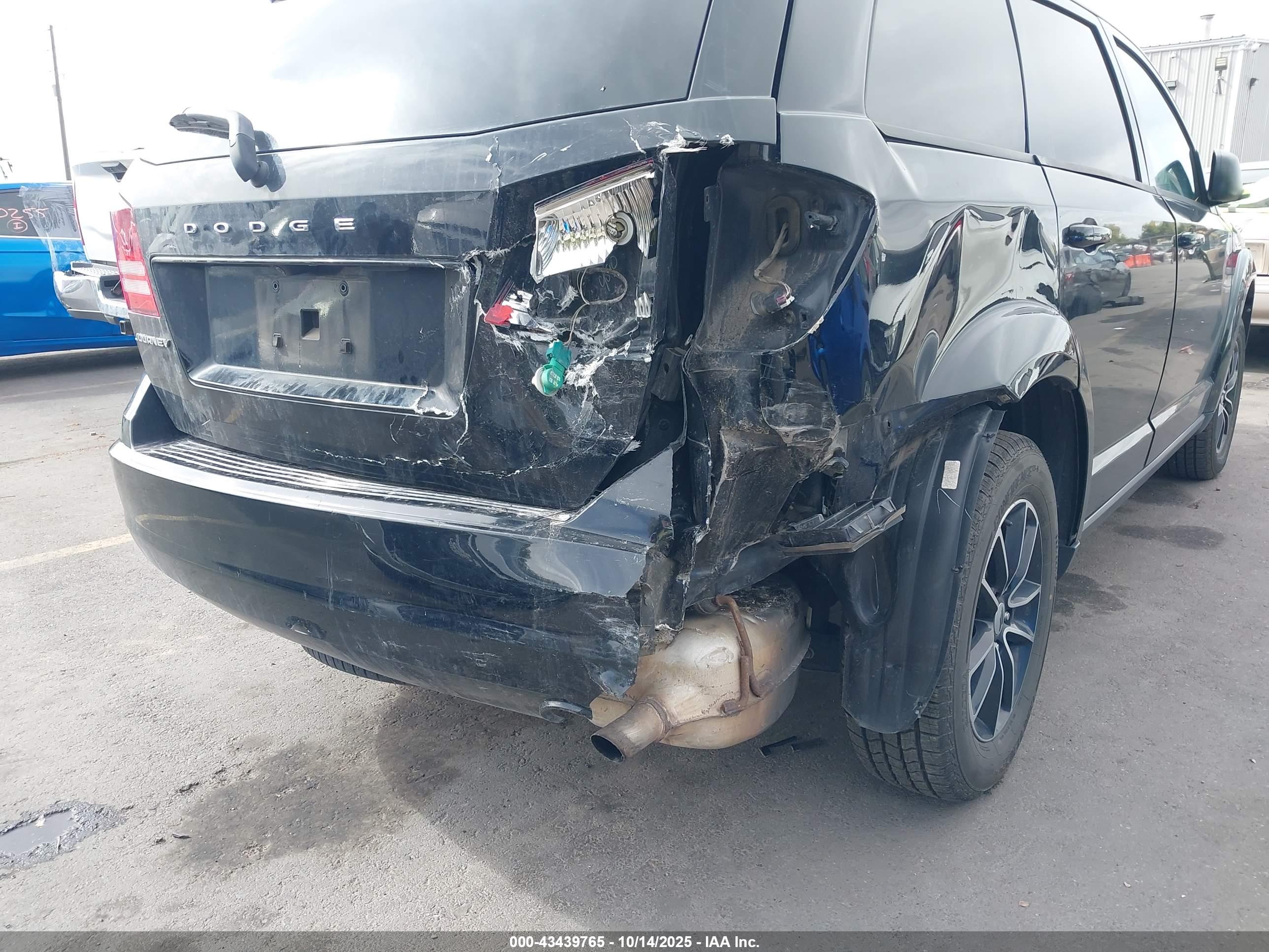 DODGE JOURNEY image 6