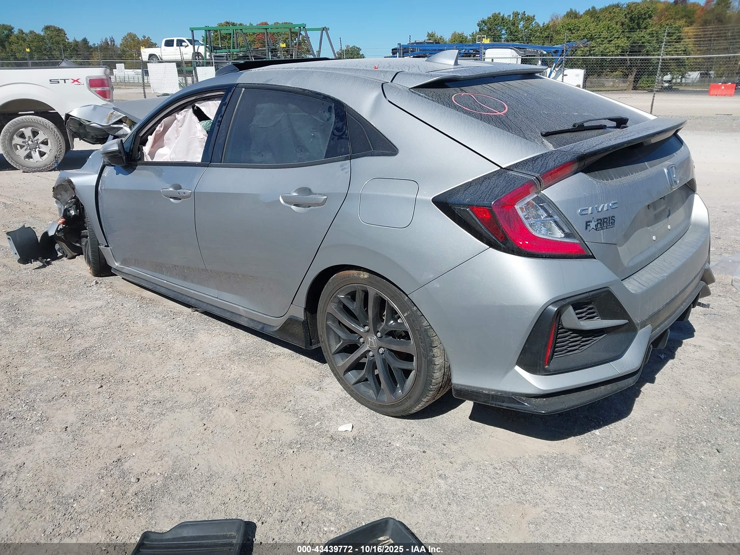 HONDA CIVIC image 3