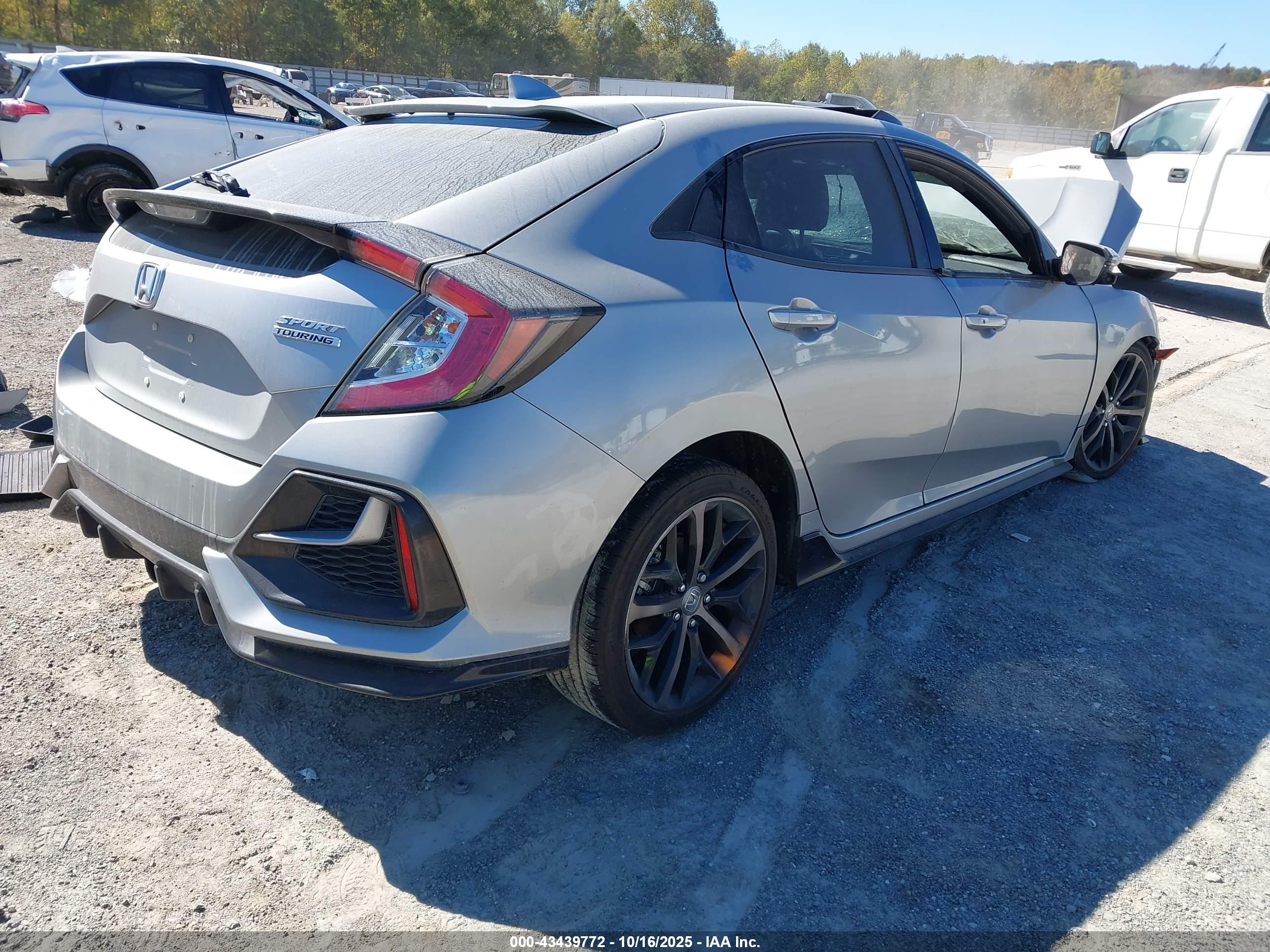 HONDA CIVIC image 4