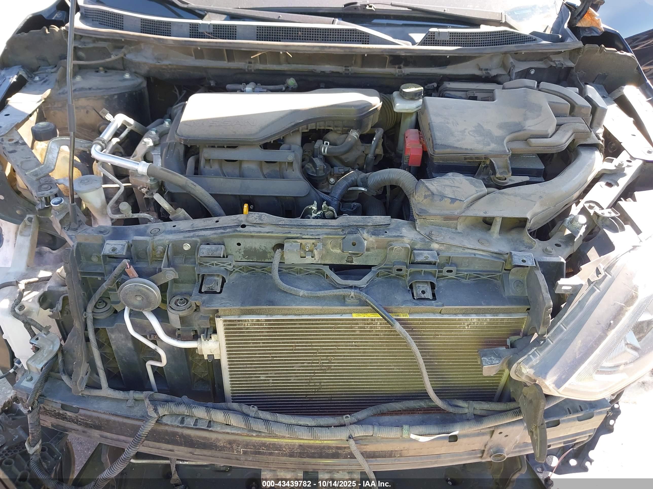 NISSAN ROGUE image 10