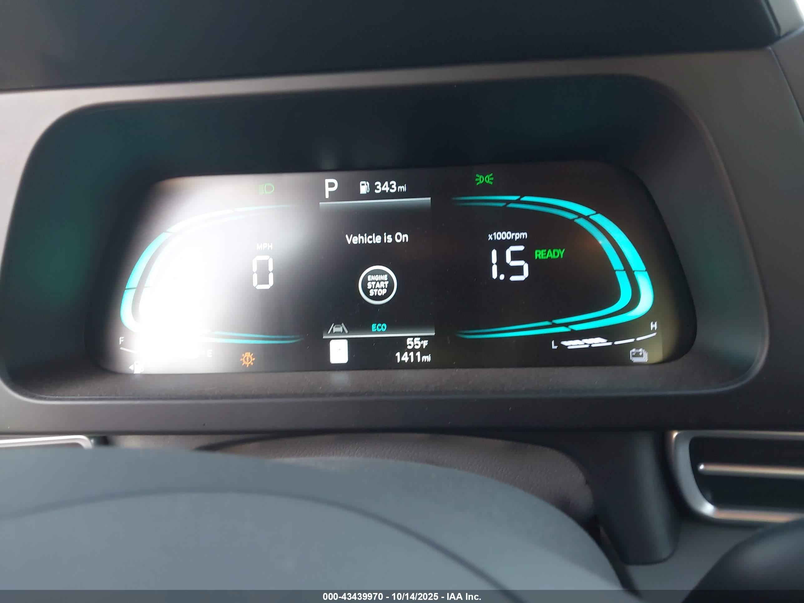 HYUNDAI ELANTRA image 7