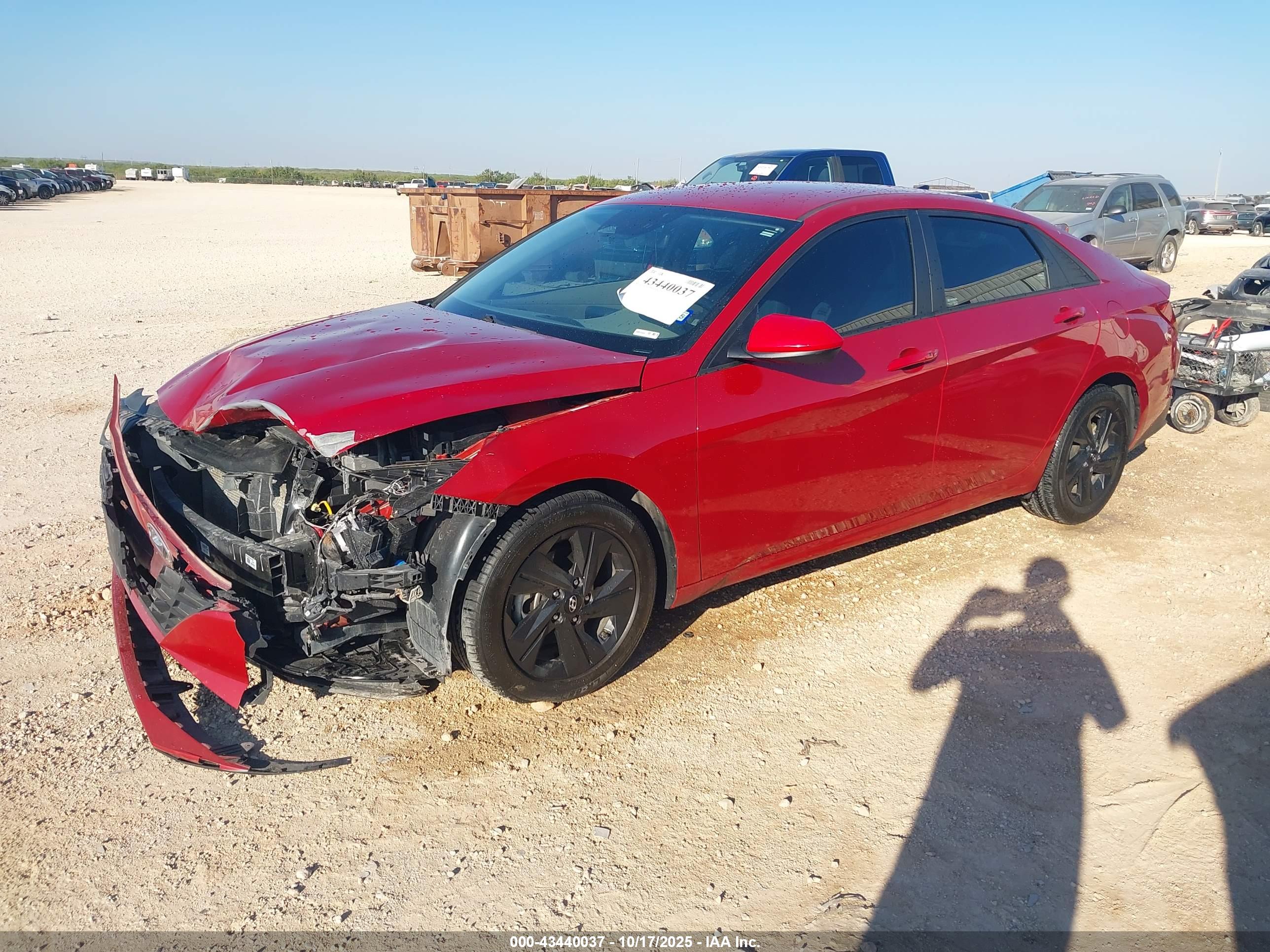 HYUNDAI ELANTRA image 2