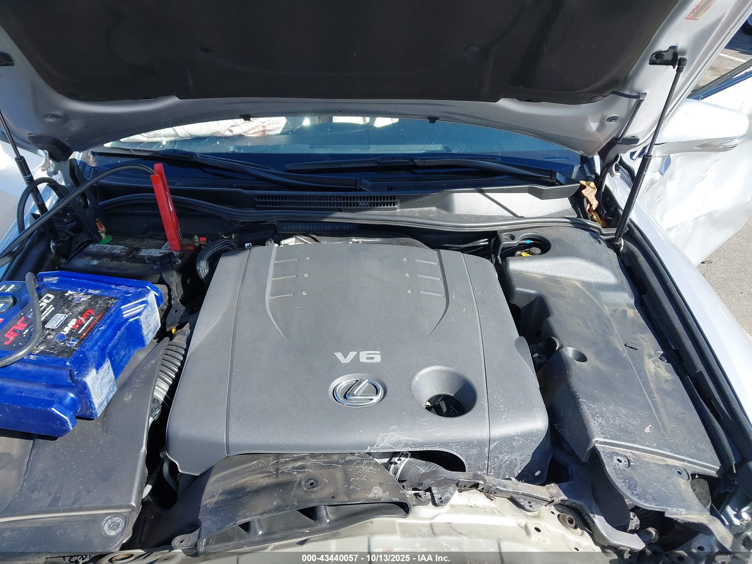 LEXUS IS image 10