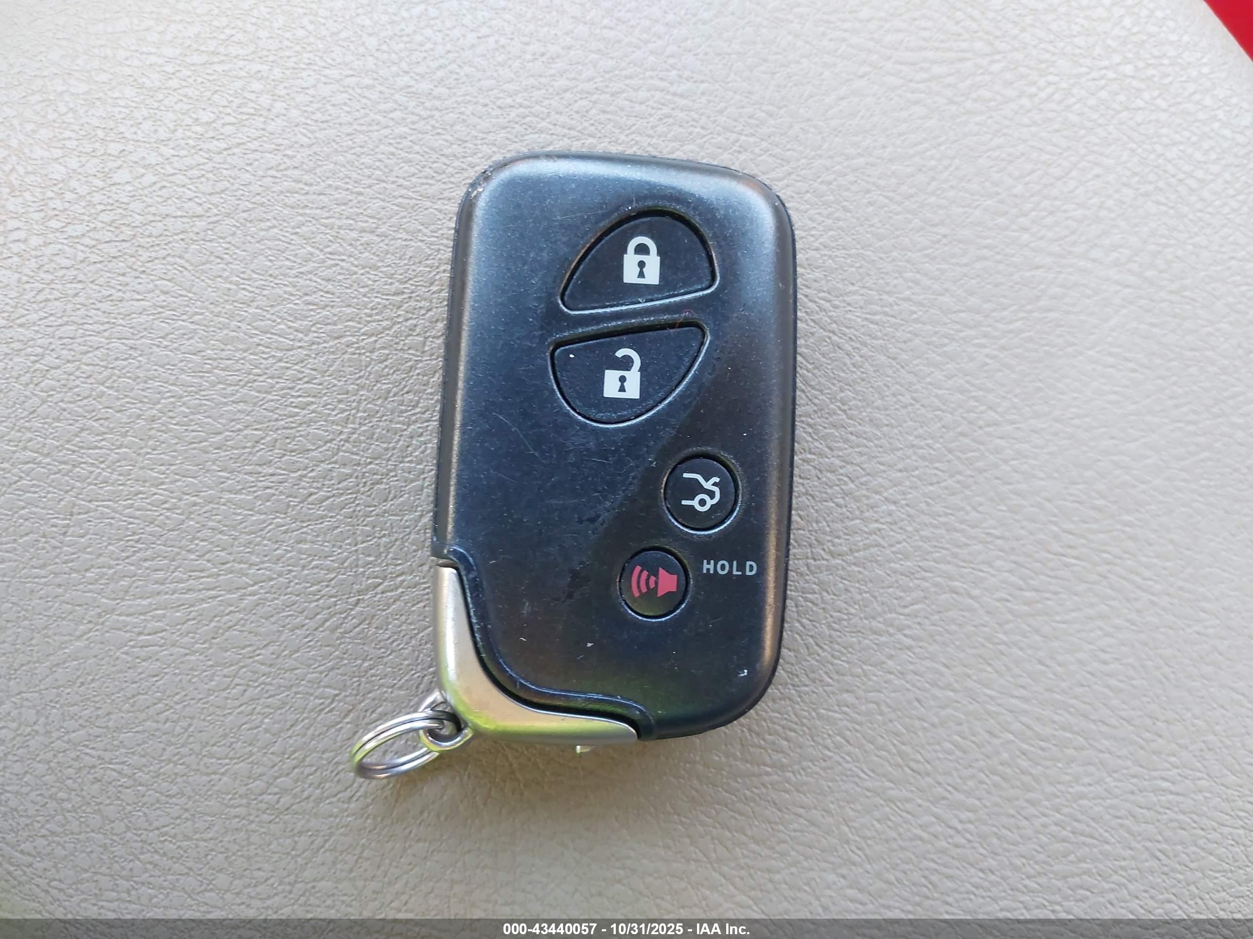 LEXUS IS image 11
