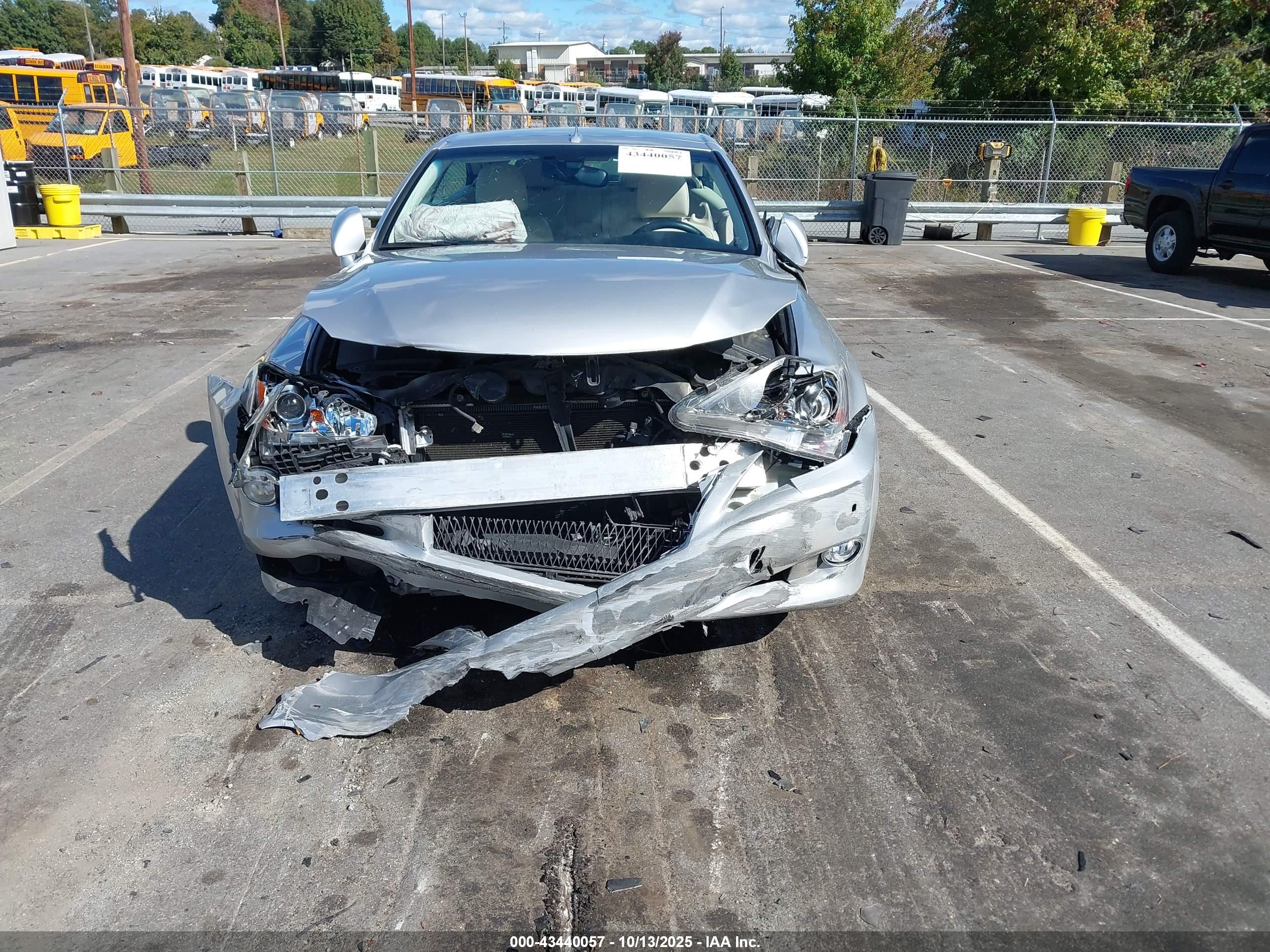 LEXUS IS image 6