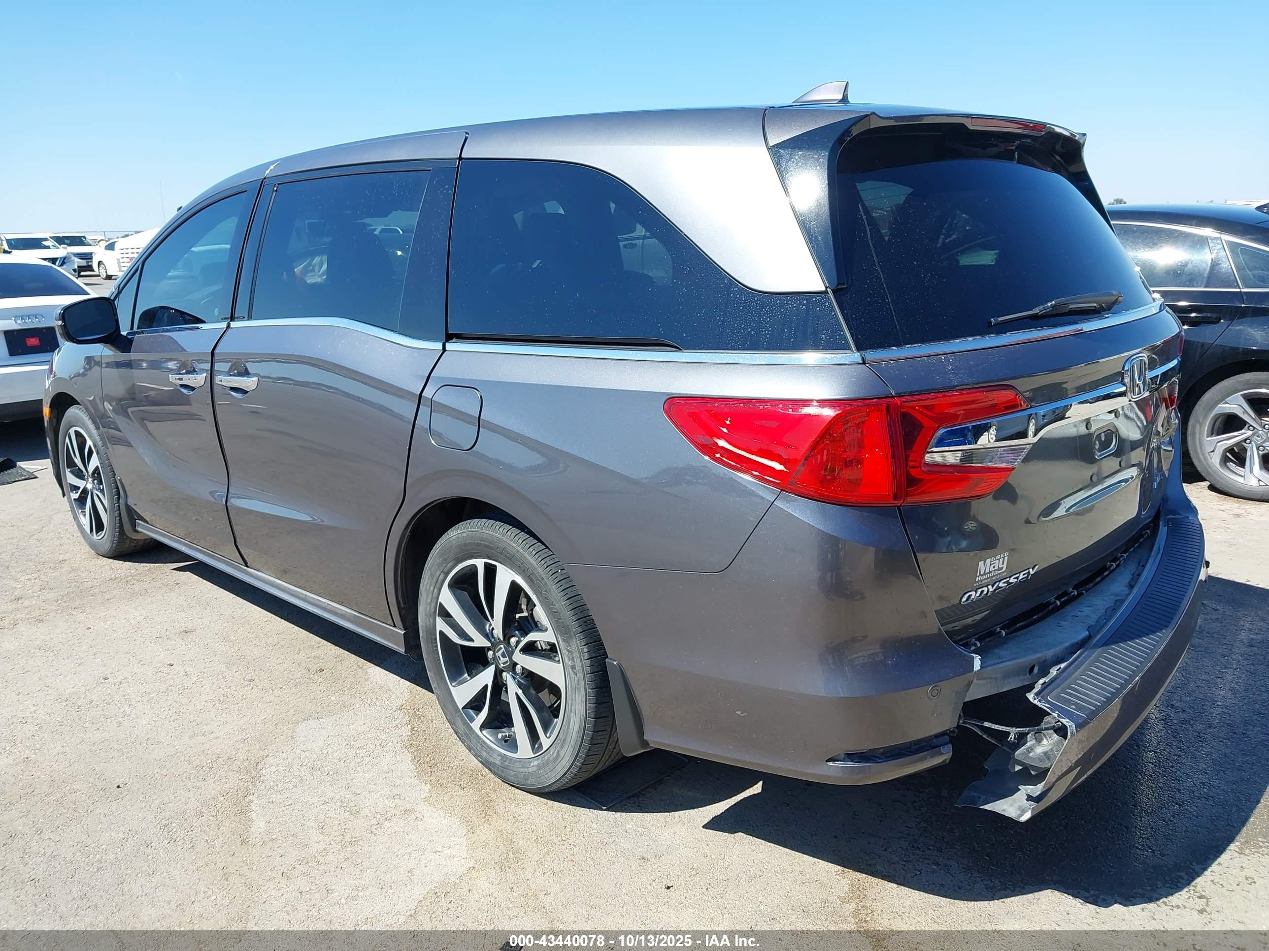 HONDA ODYSSEY image 3
