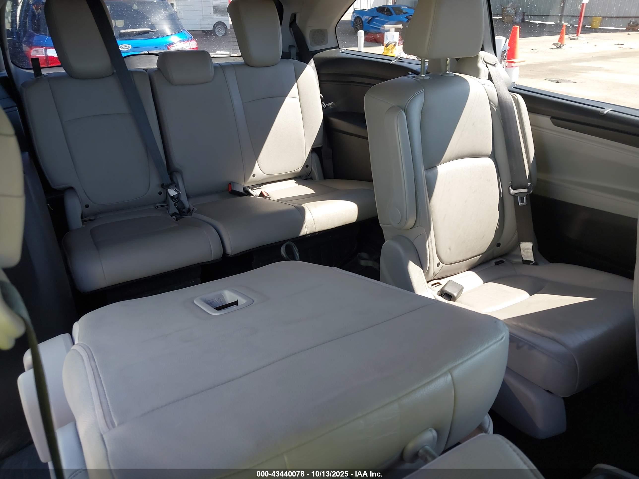 HONDA ODYSSEY image 8