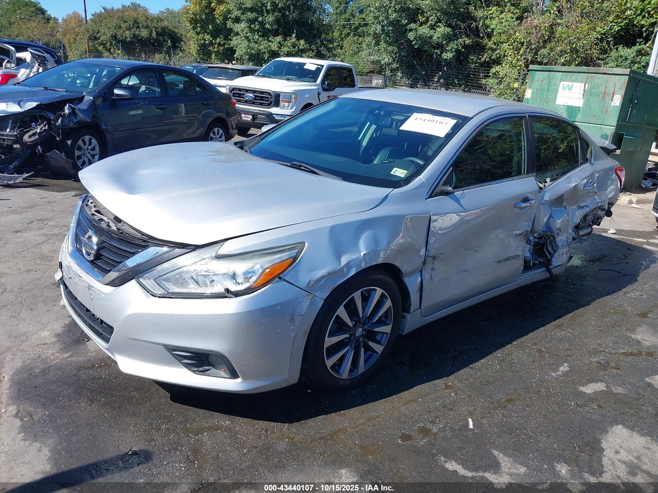 NISSAN ALTIMA image 2