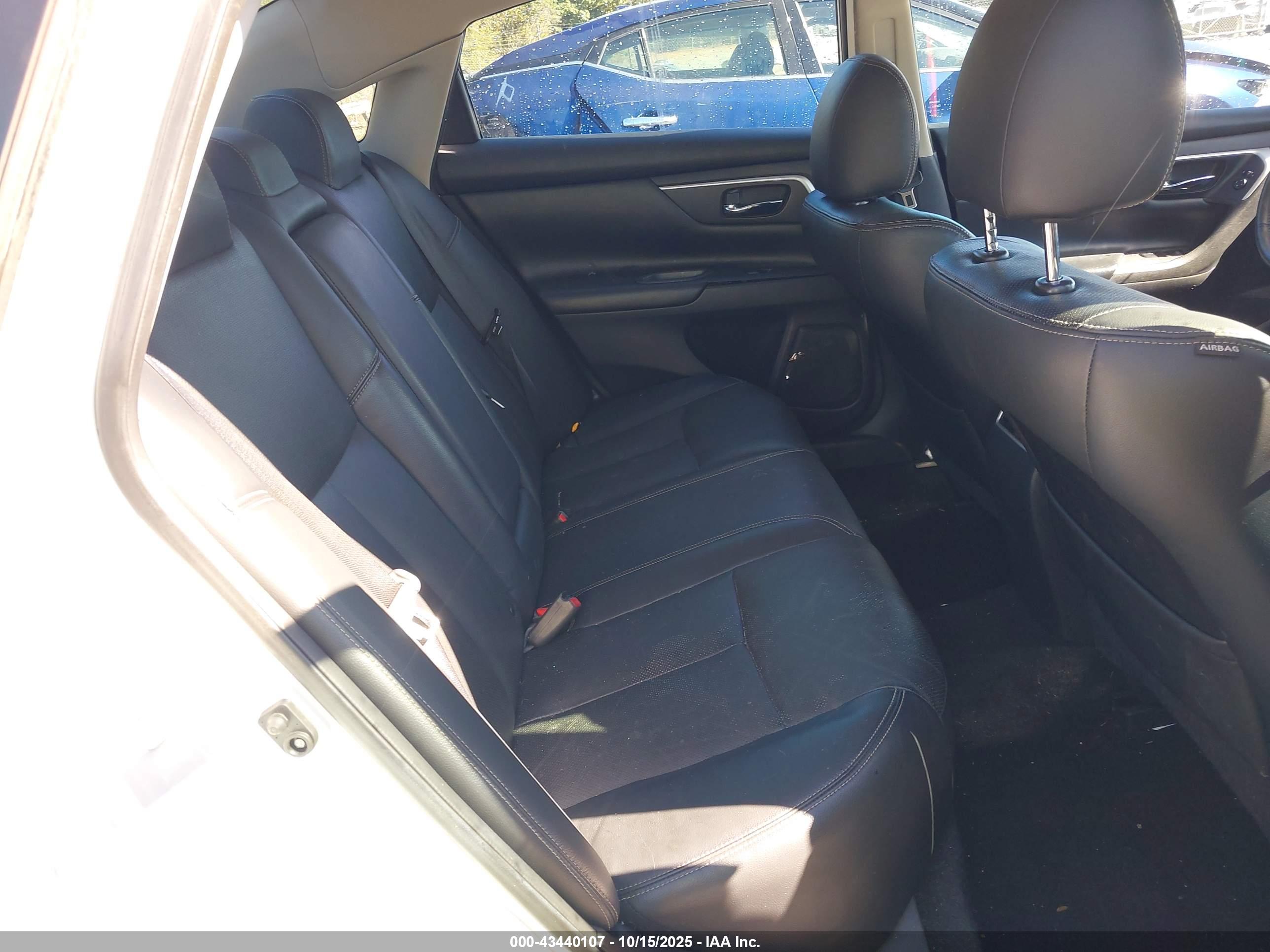 NISSAN ALTIMA image 8