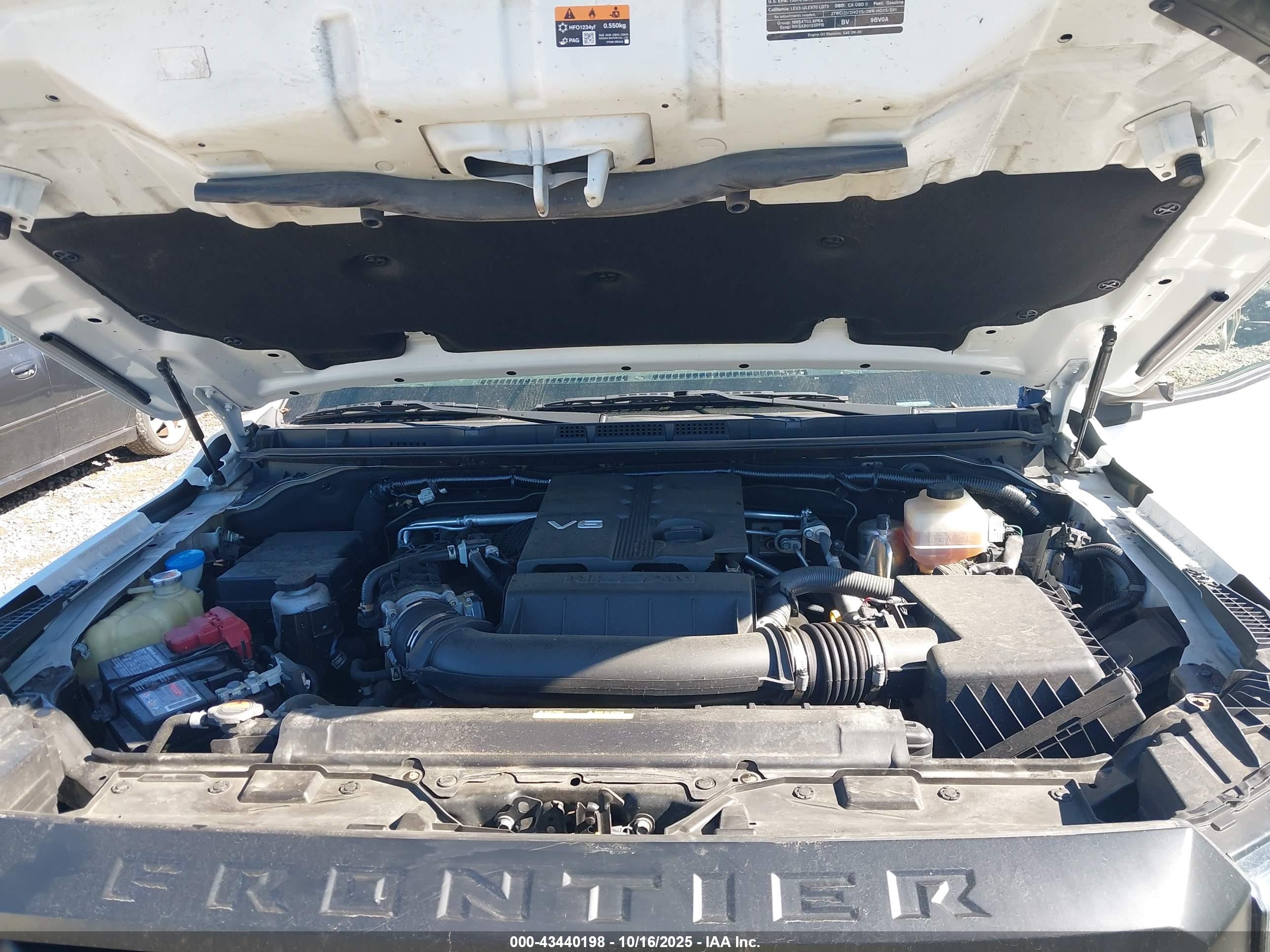 NISSAN FRONTIER image 10