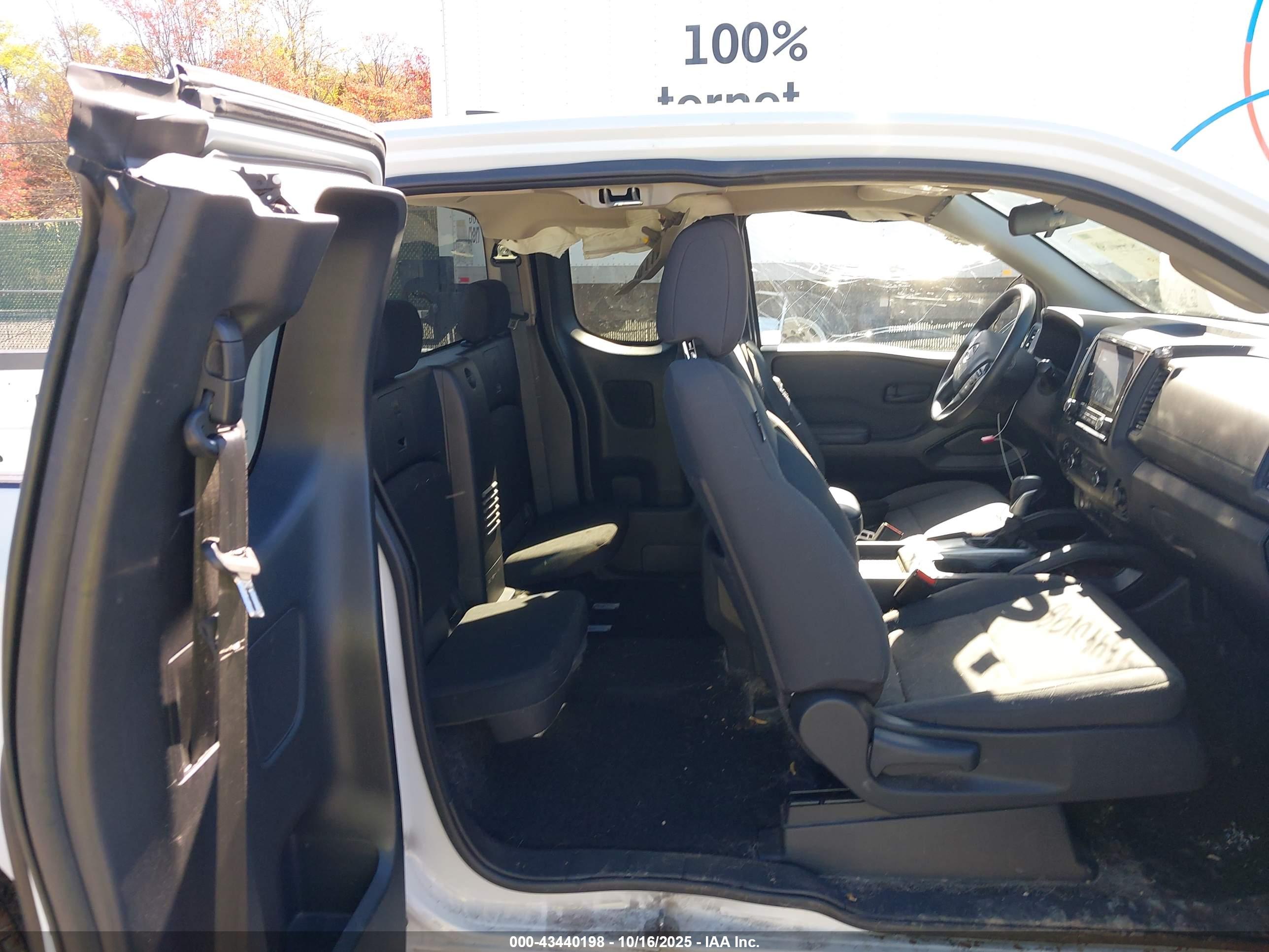 NISSAN FRONTIER image 8