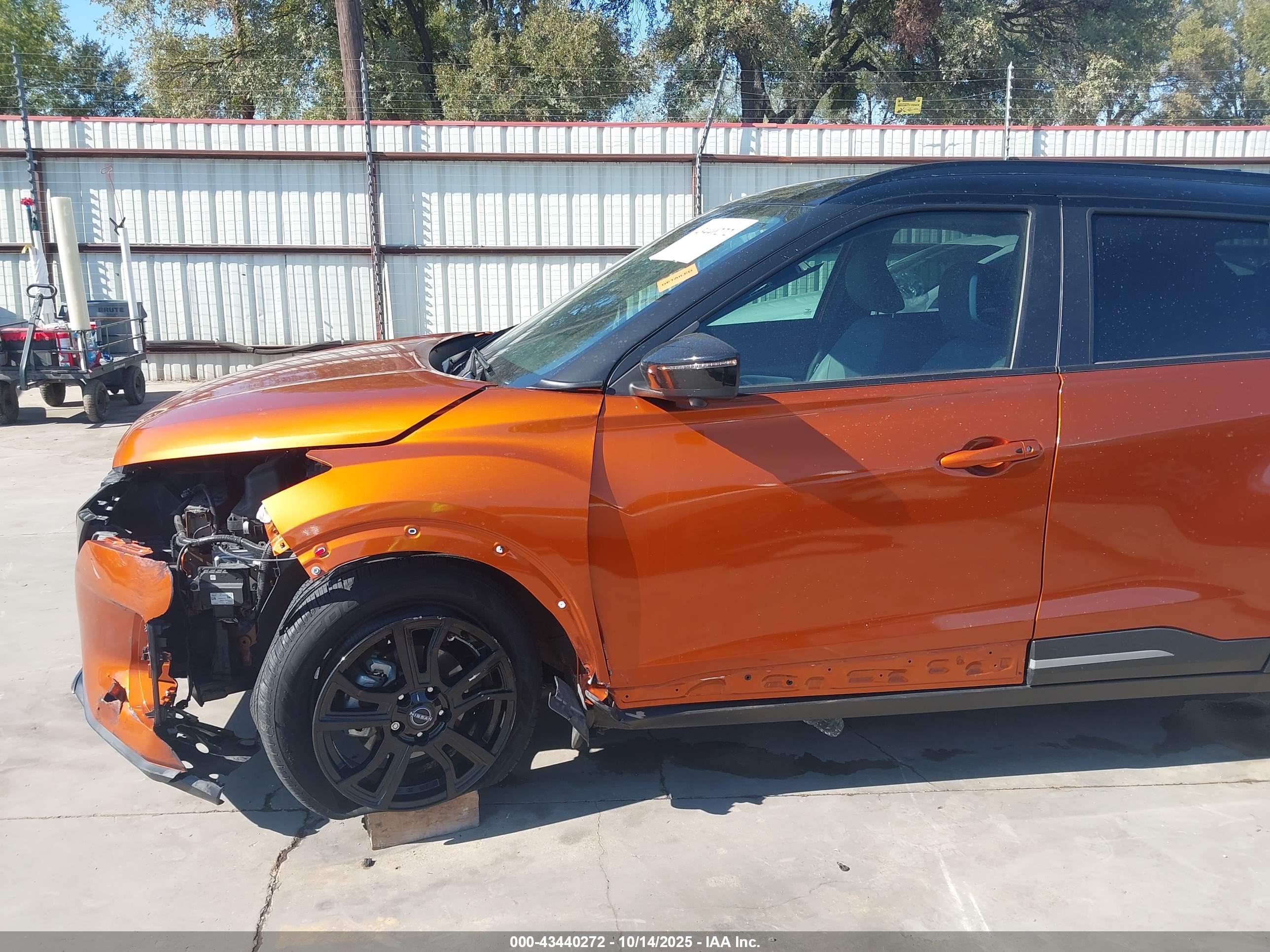 NISSAN KICKS image 6