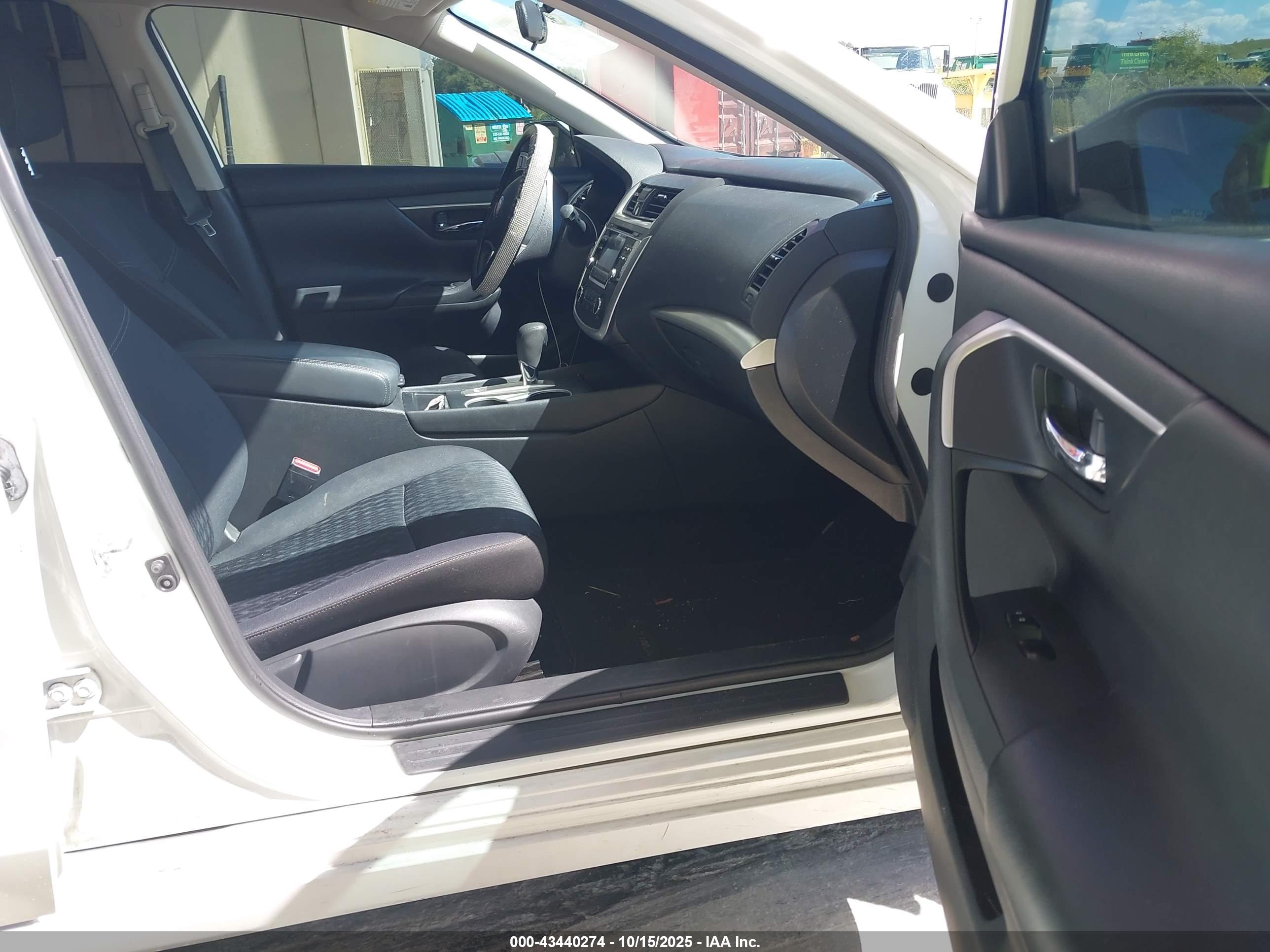 NISSAN ALTIMA image 5