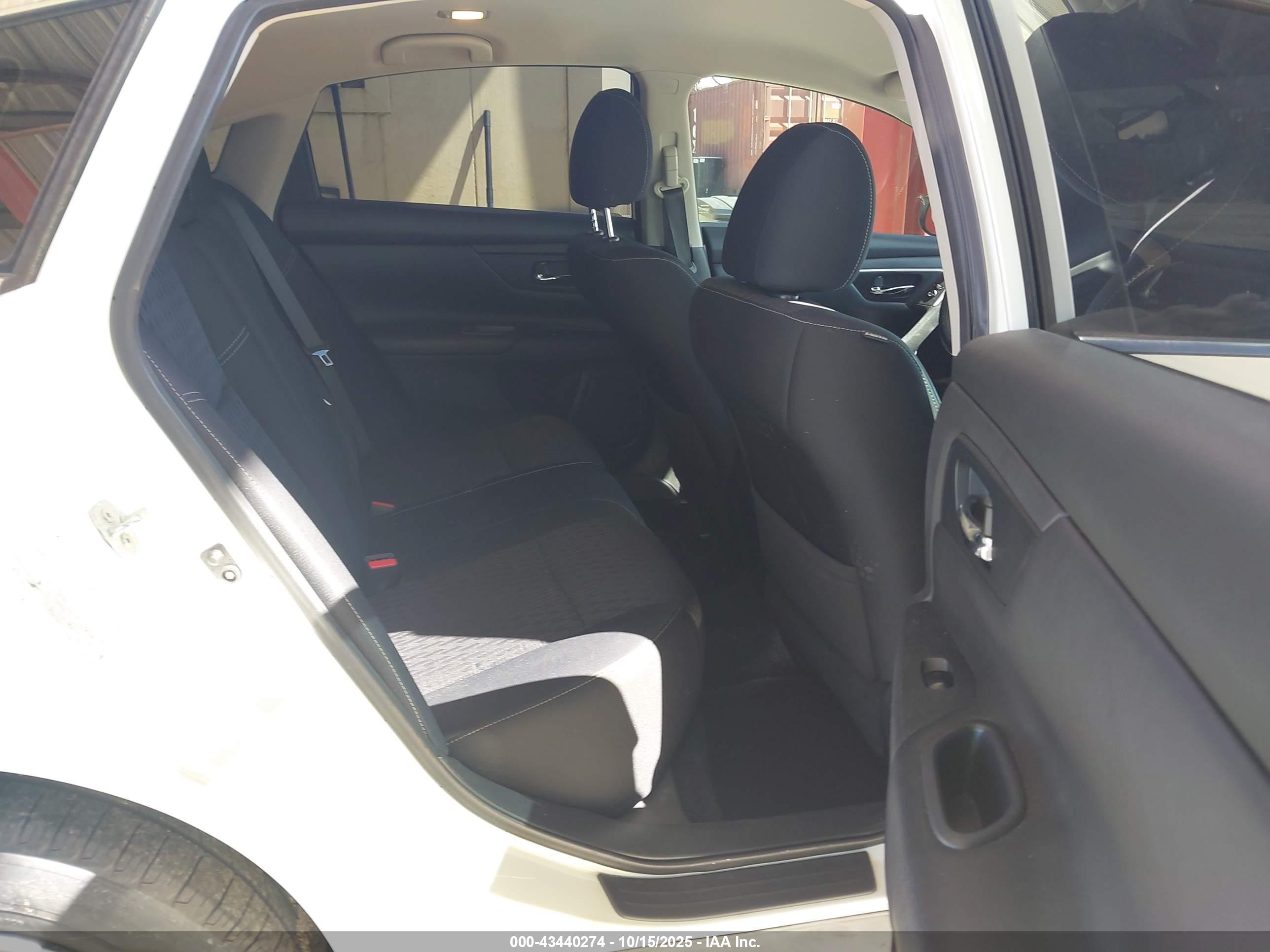 NISSAN ALTIMA image 8