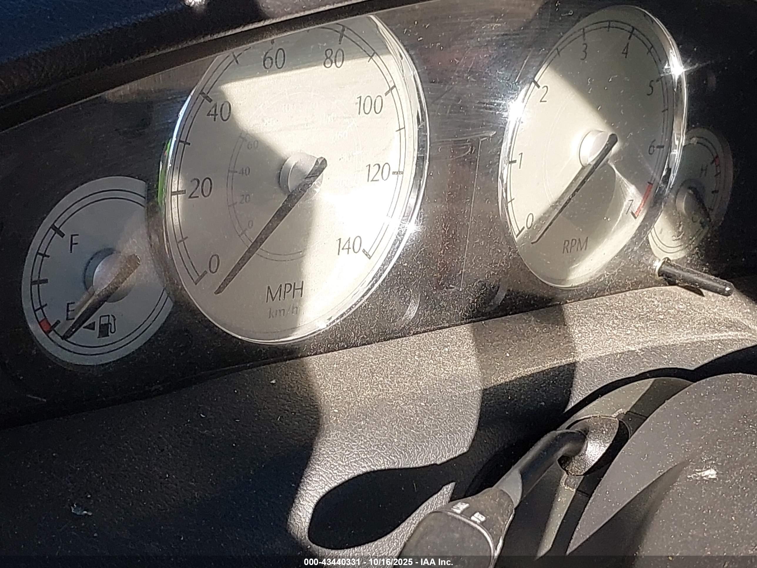 CHRYSLER 300 image 7