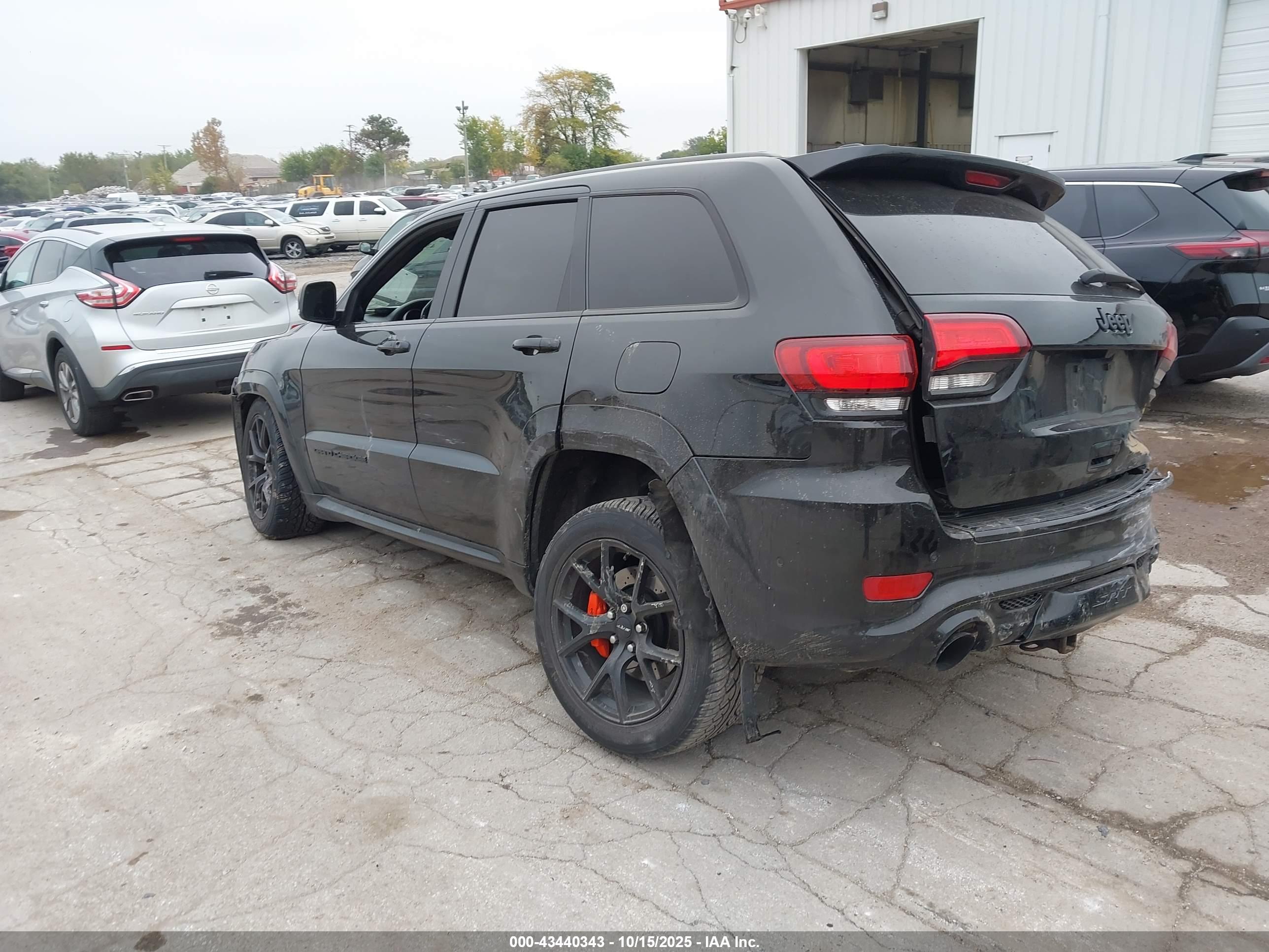 JEEP GRAND image 3