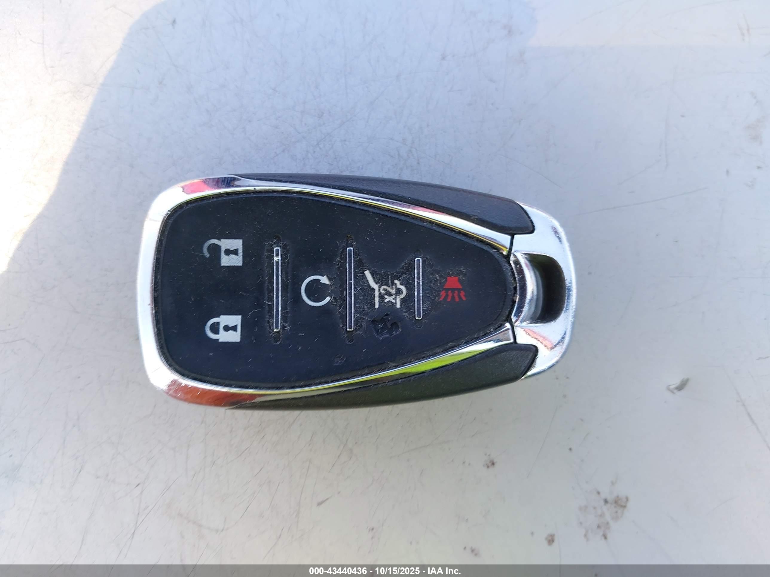 CHEVROLET TRAVERSE image 11