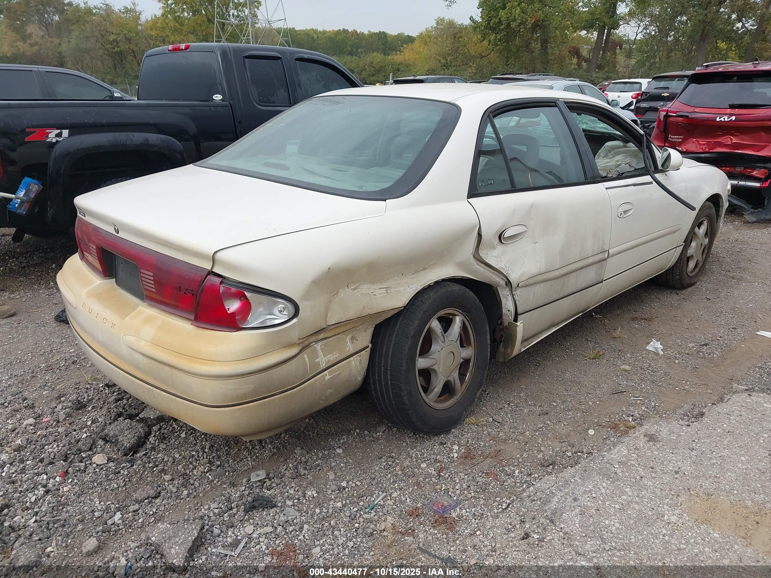 BUICK REGAL image 4