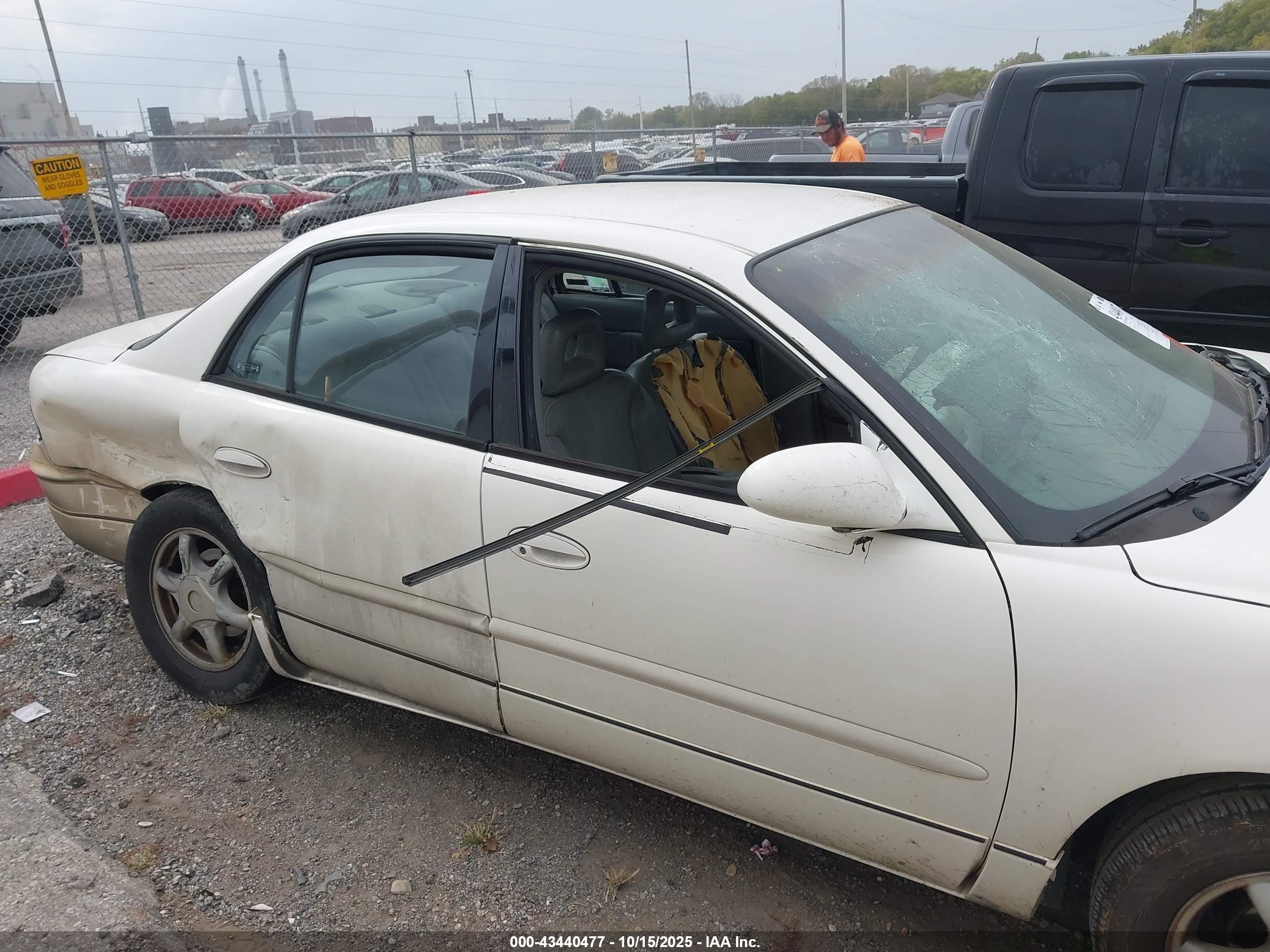 BUICK REGAL image 6