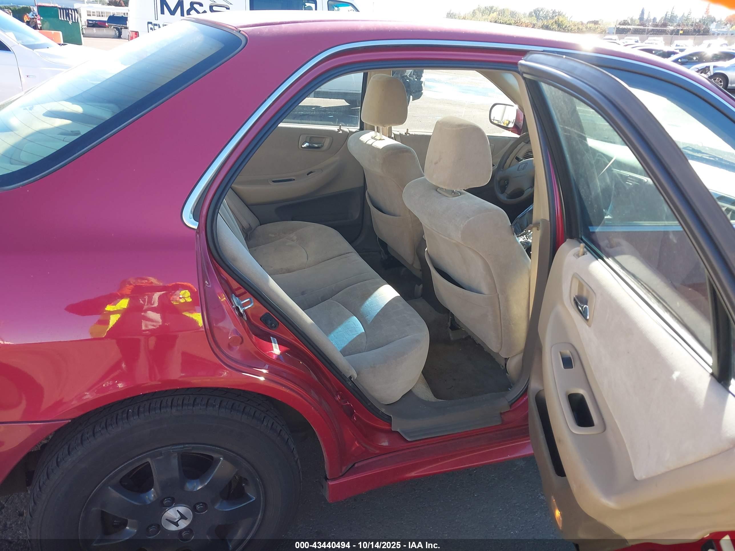 HONDA ACCORD image 8