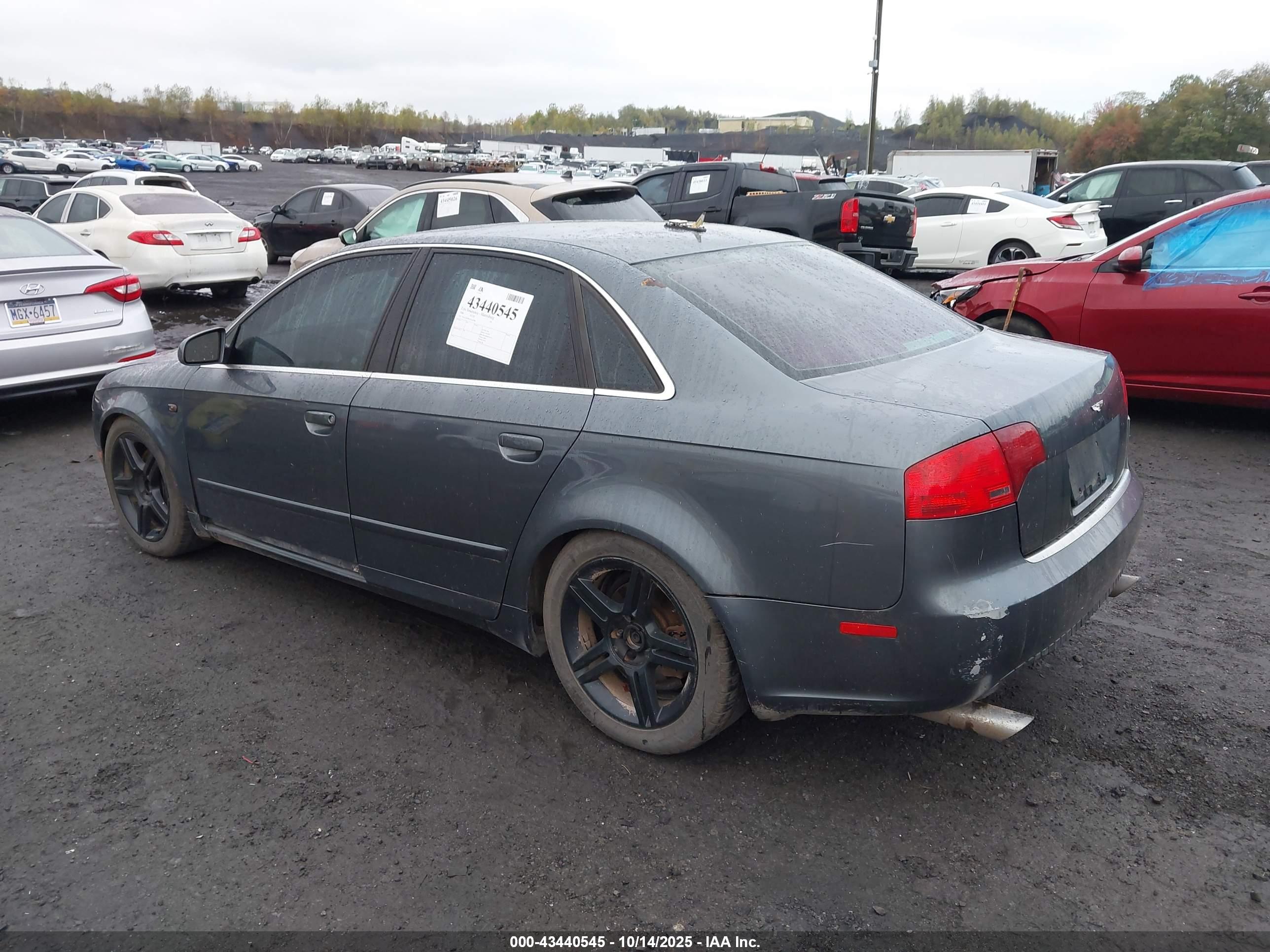 AUDI A4 image 3