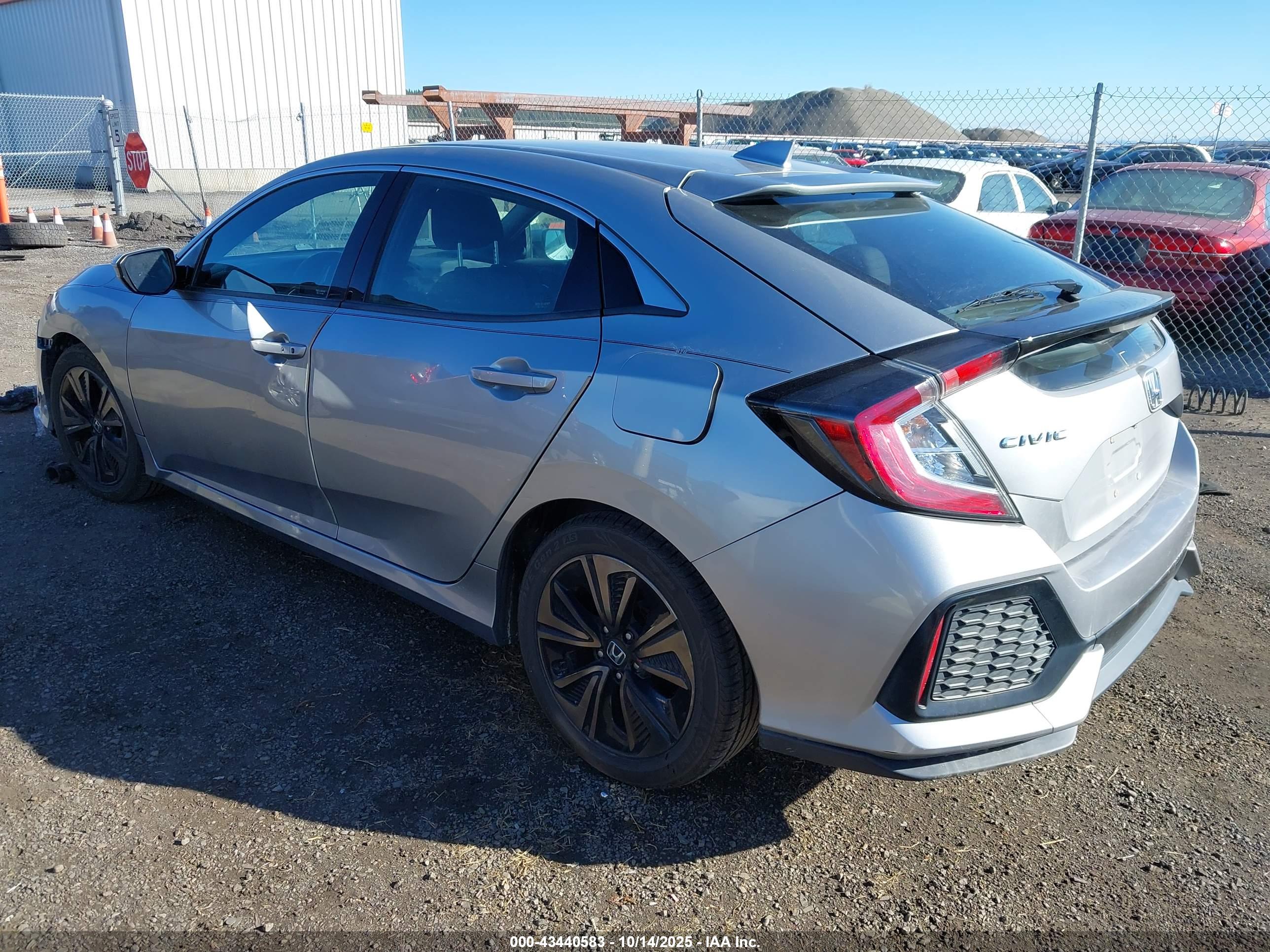 HONDA CIVIC image 3