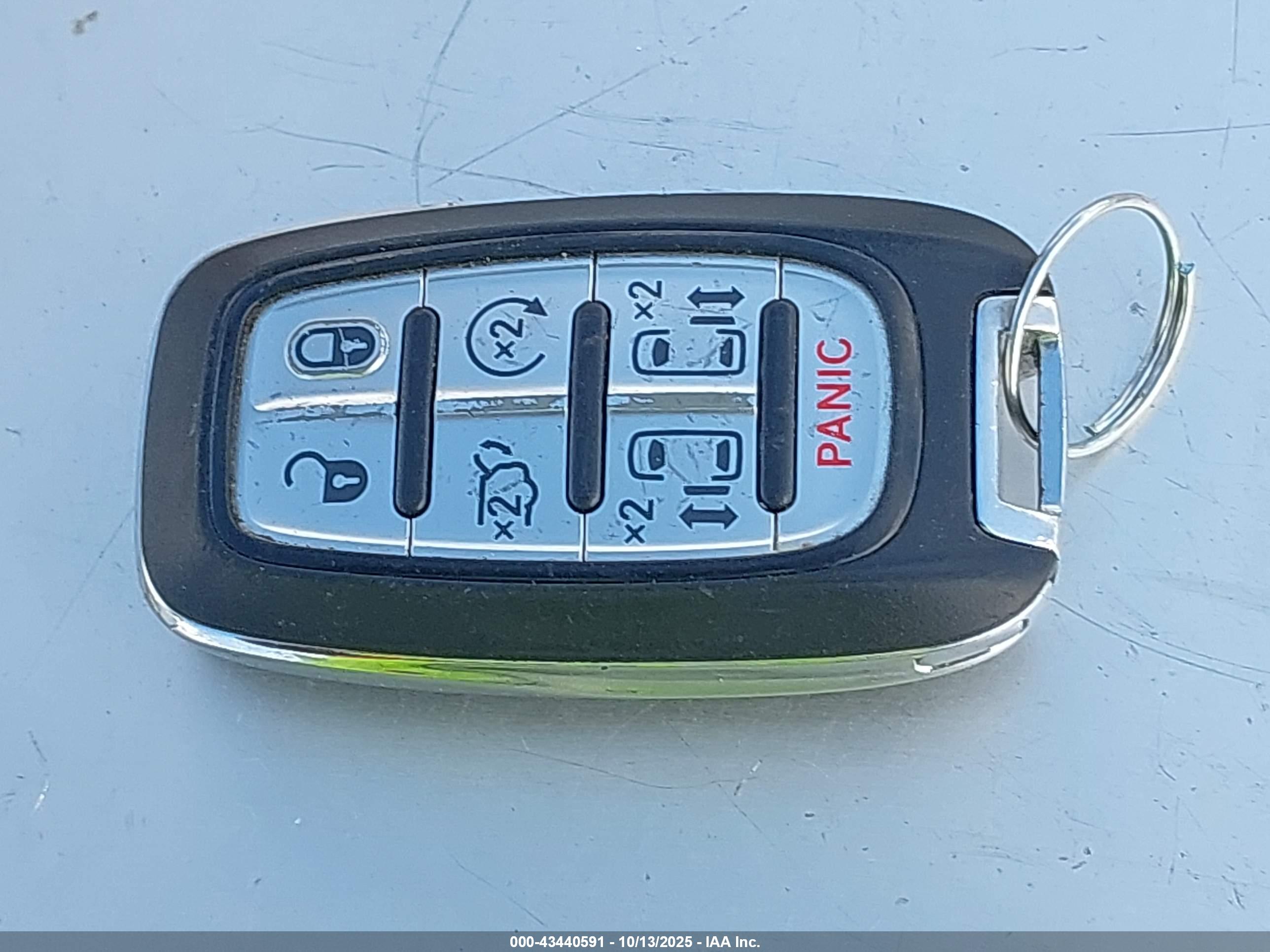 CHRYSLER VOYAGER image 11