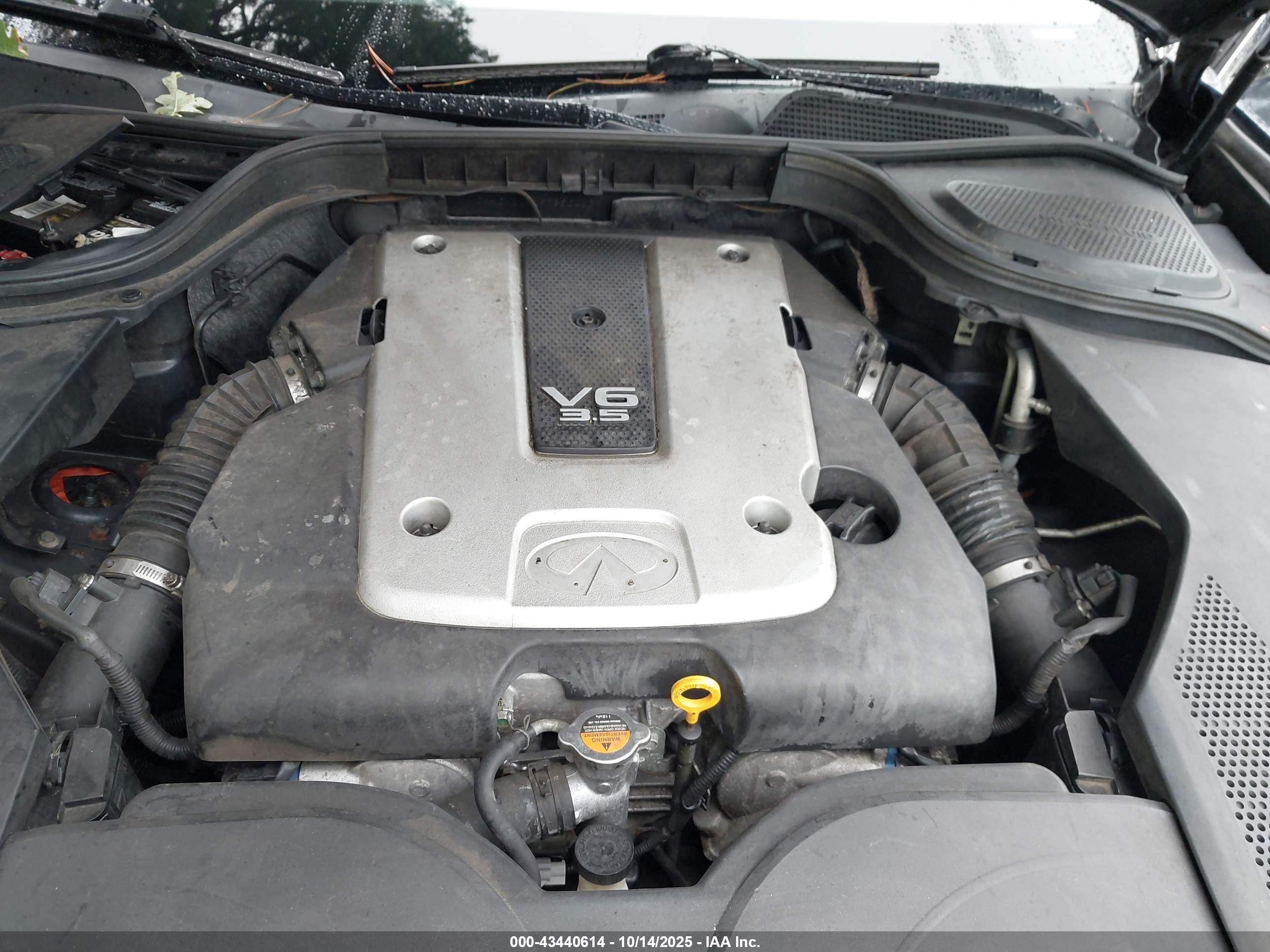 INFINITI M35X image 10