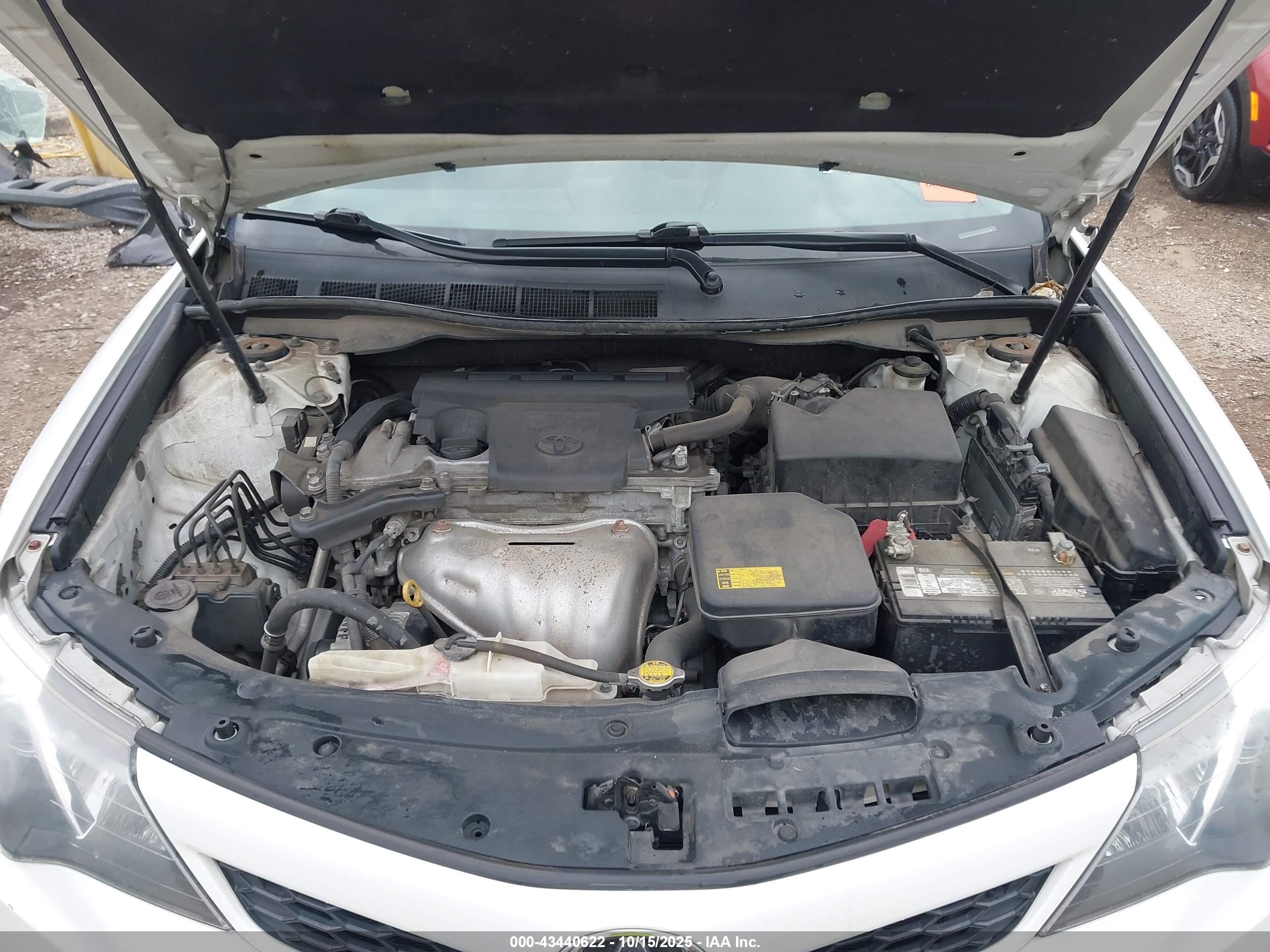 TOYOTA CAMRY image 10