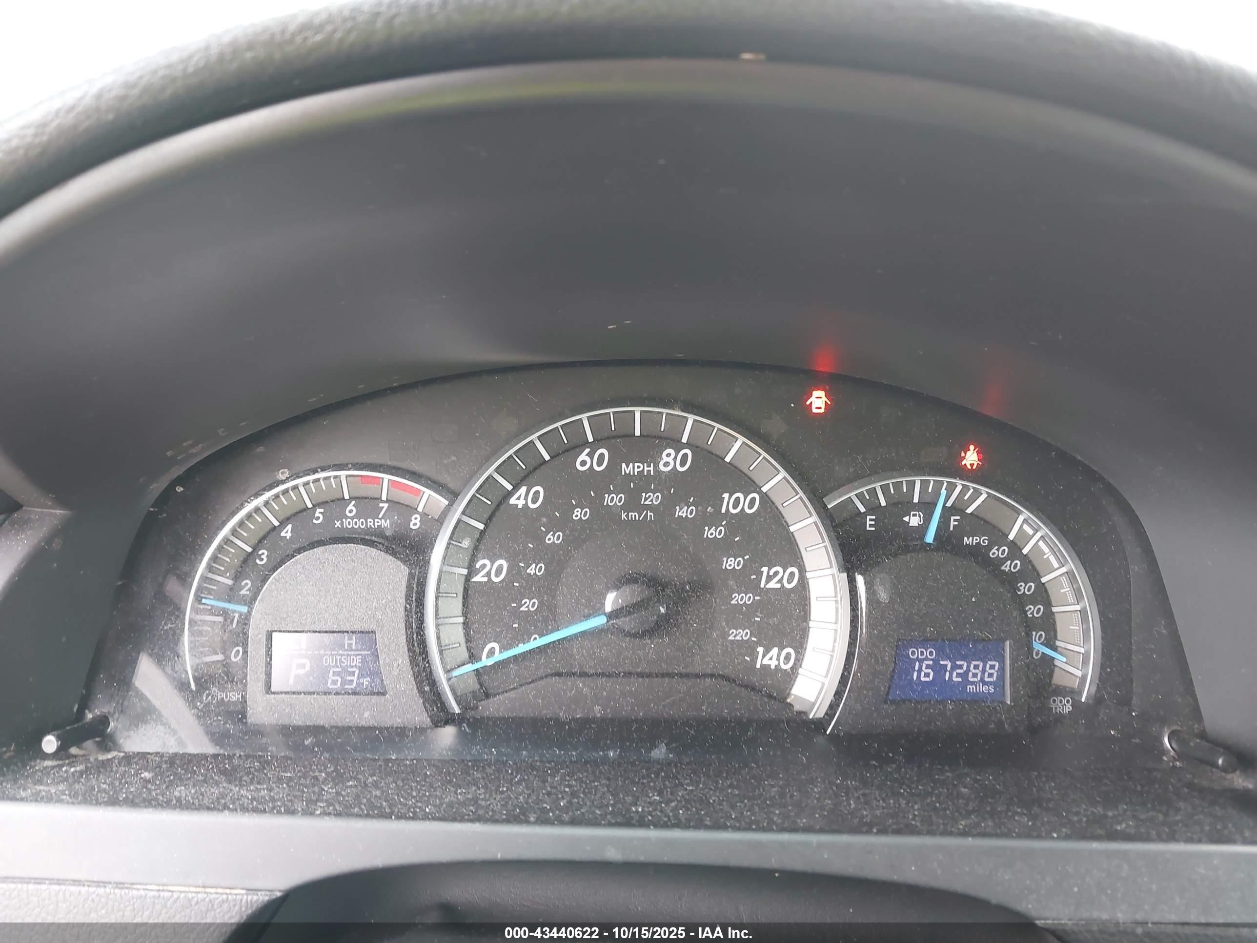 TOYOTA CAMRY image 7