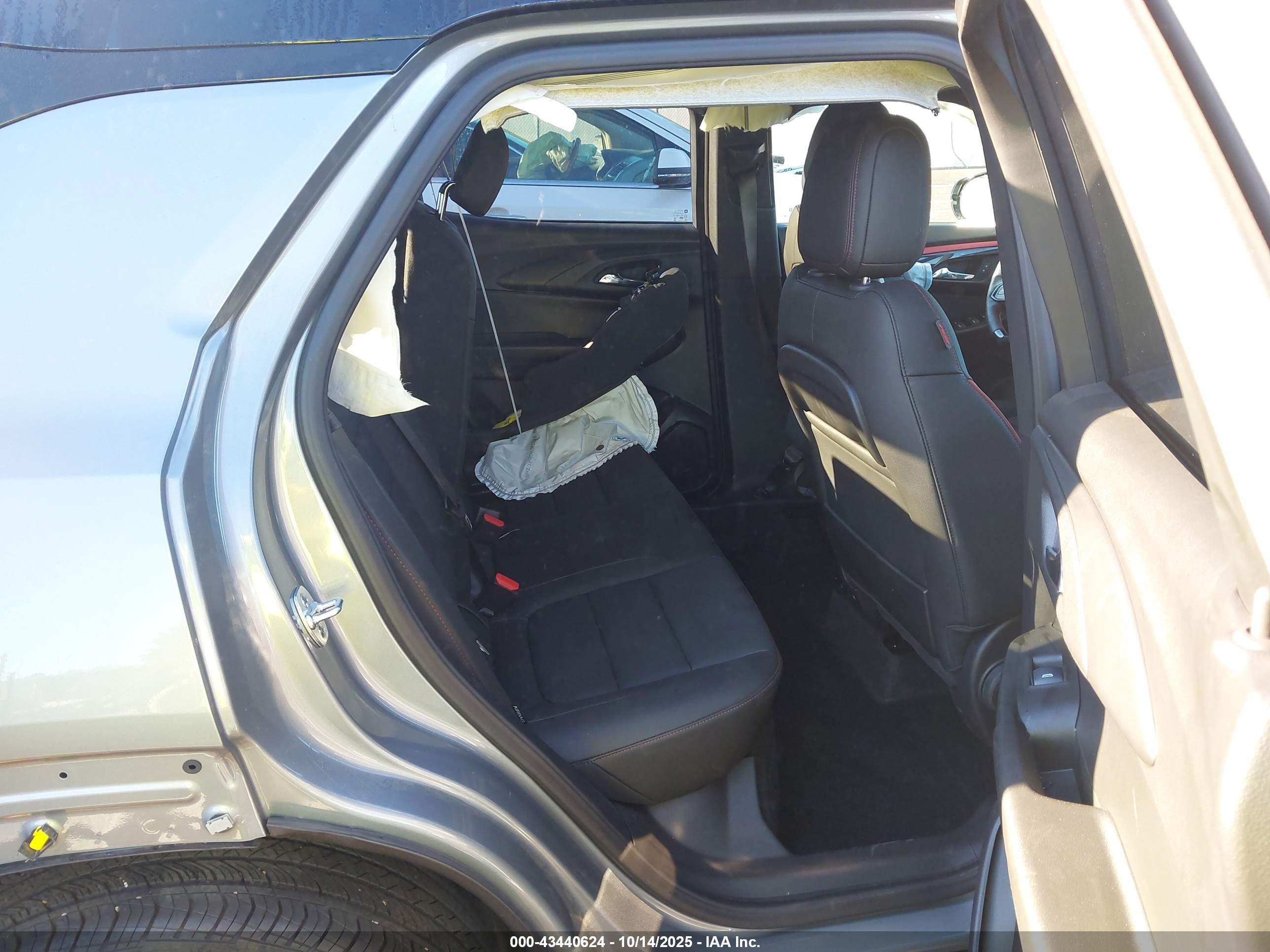 CHEVROLET TRAILBLAZER image 8